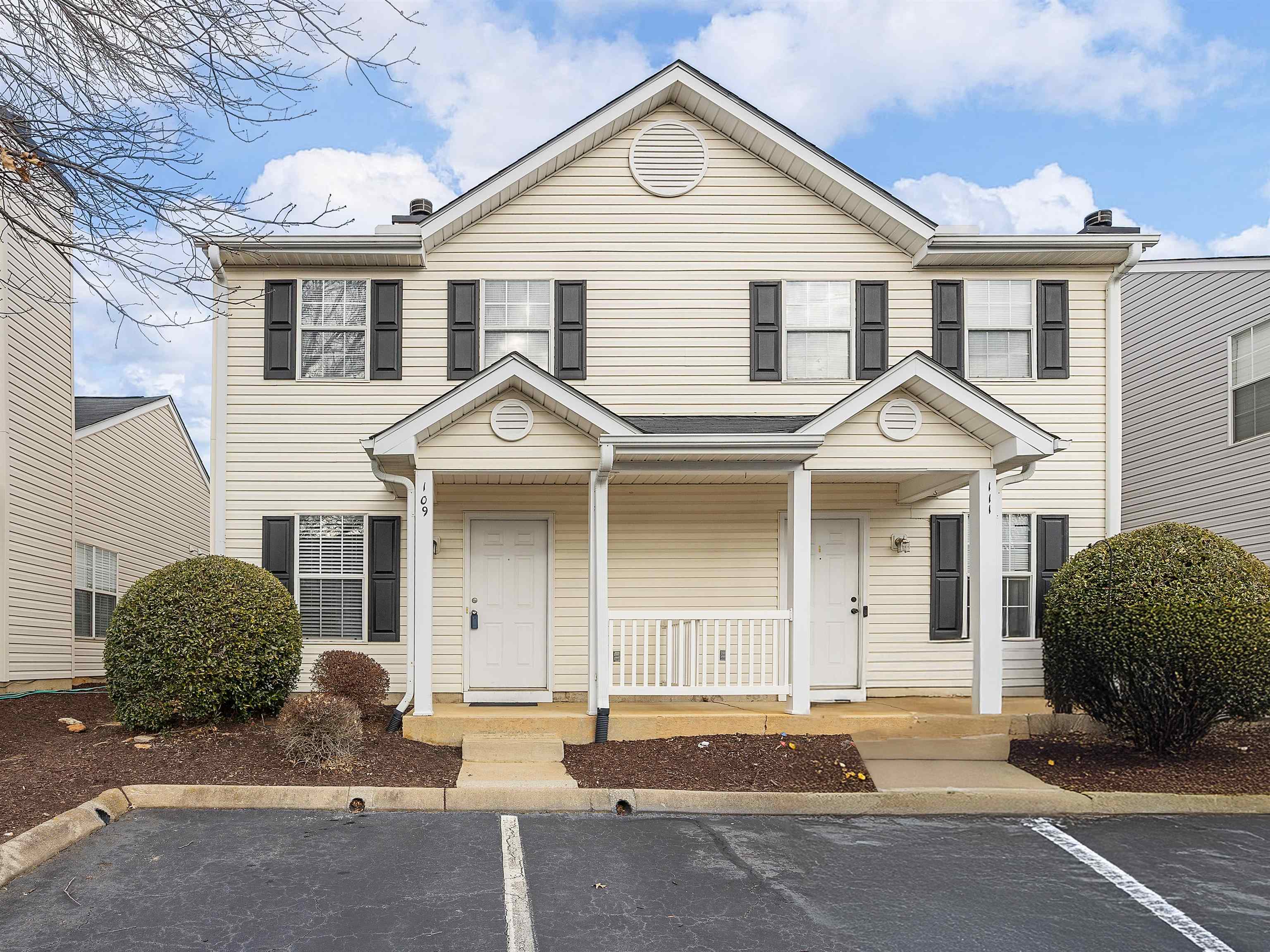 109 Hammett Grove Lane — photo