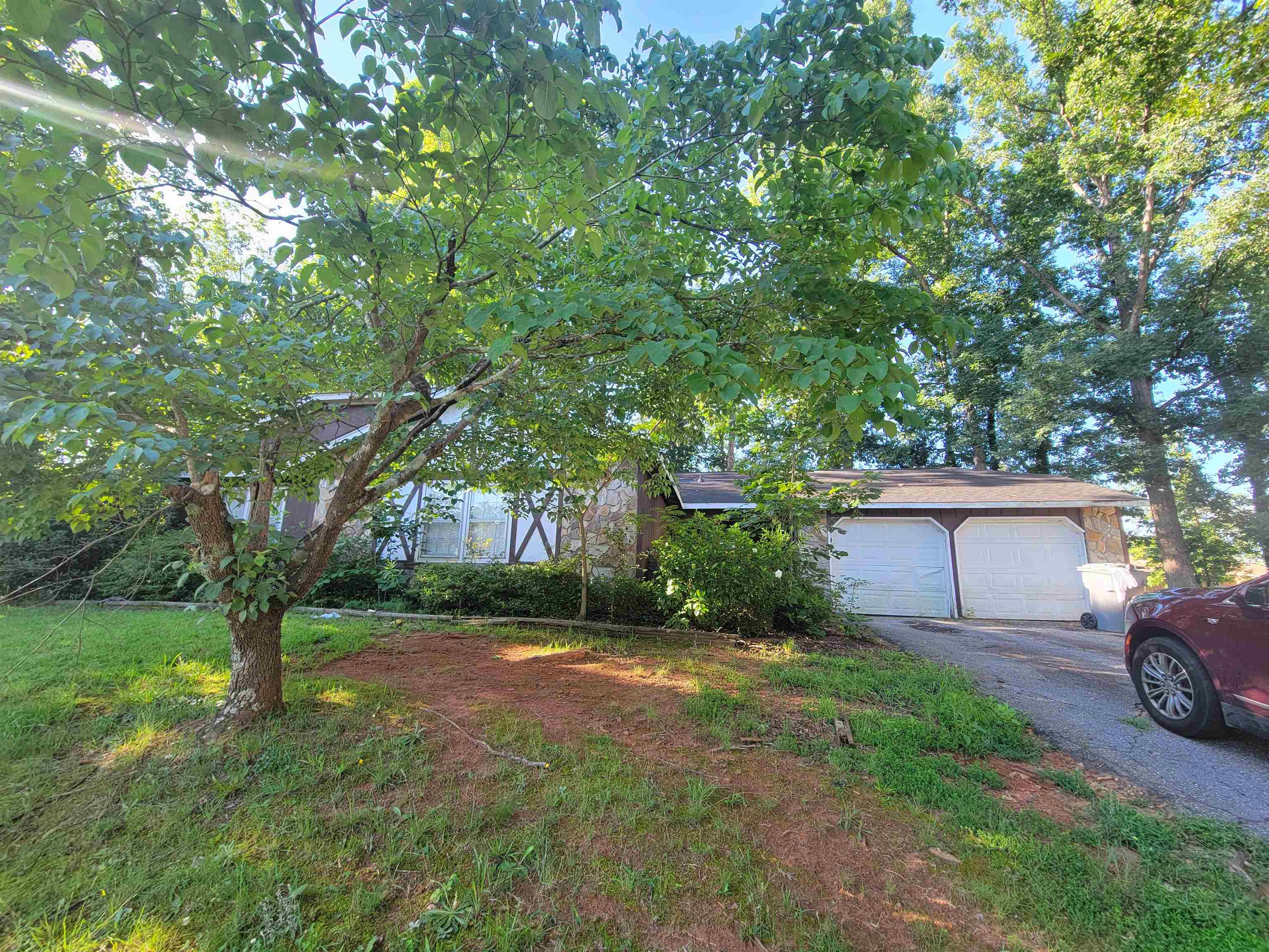 334 Seven Oaks Lane — photo