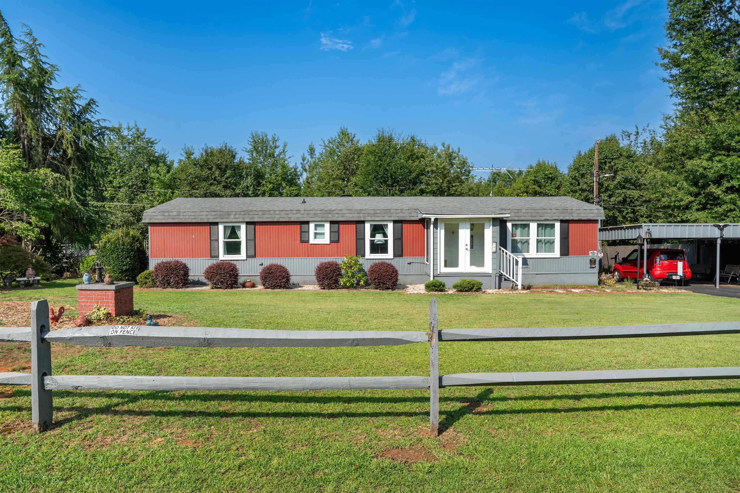 111 Sherland Drive — photo