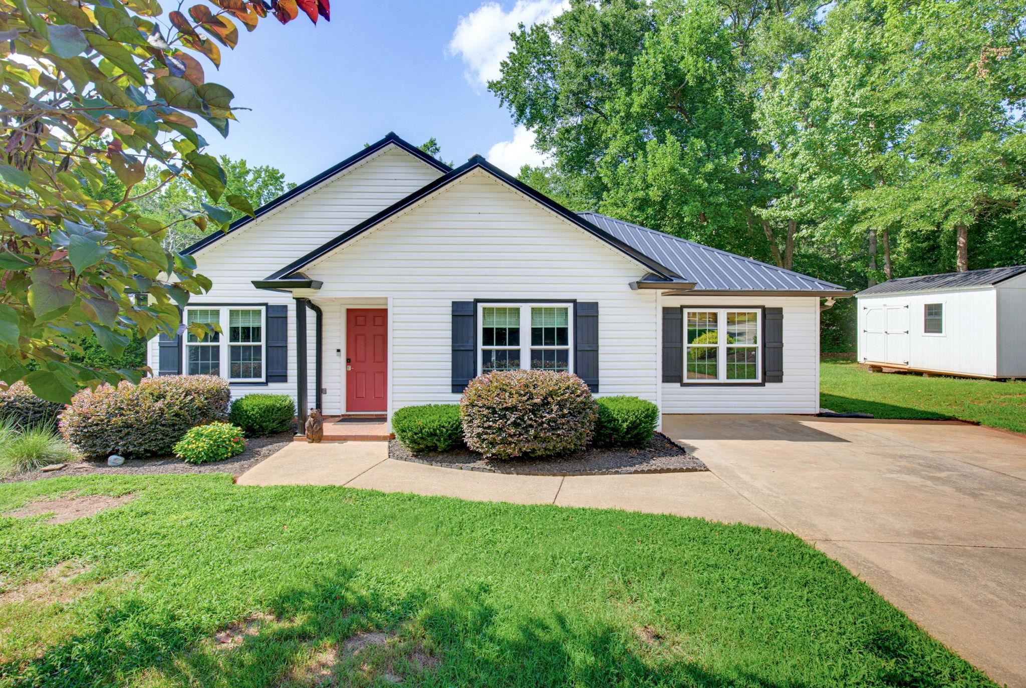 101 Valleydale Court — photo