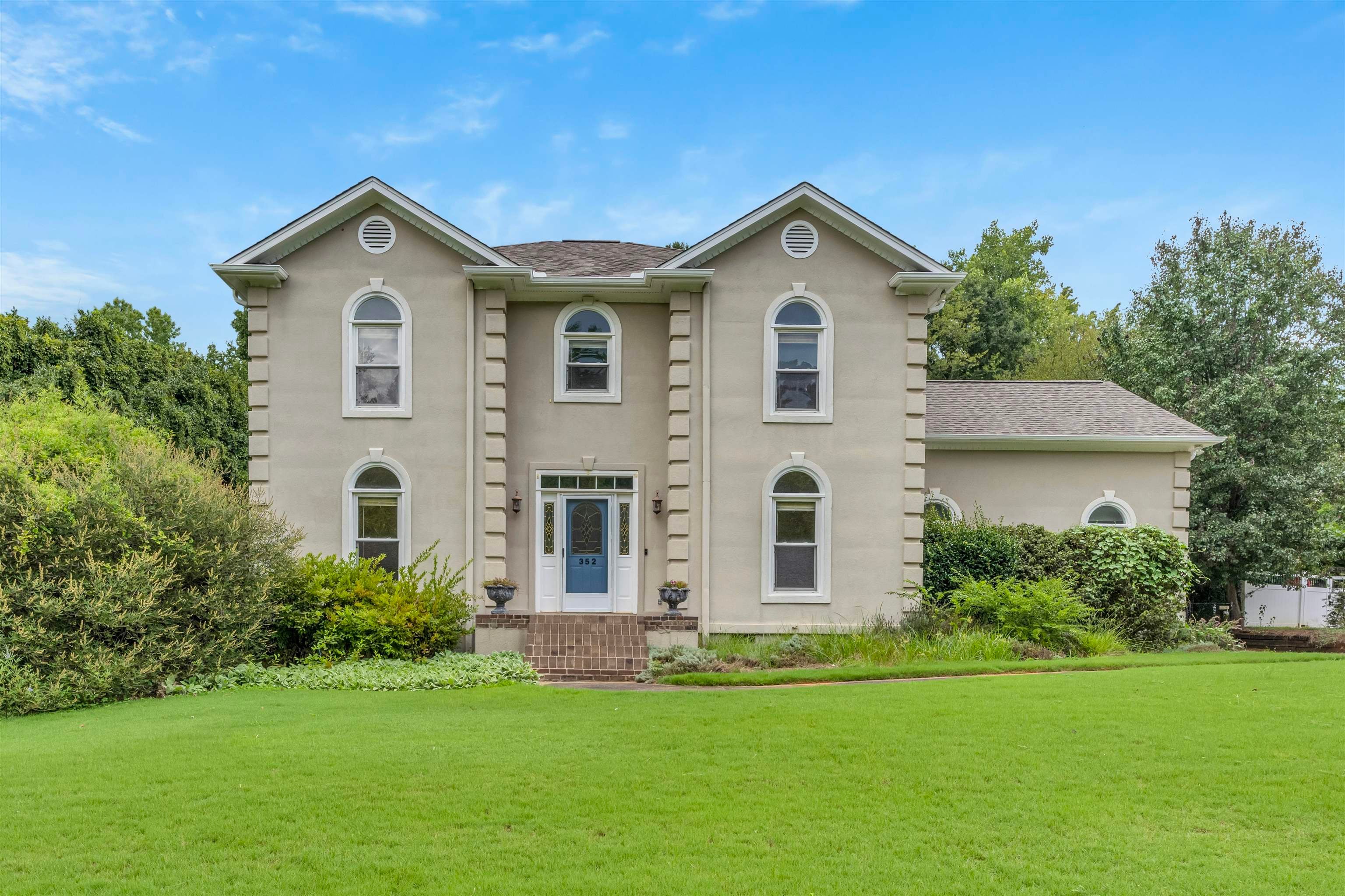 352 Round Ridge Road — photo