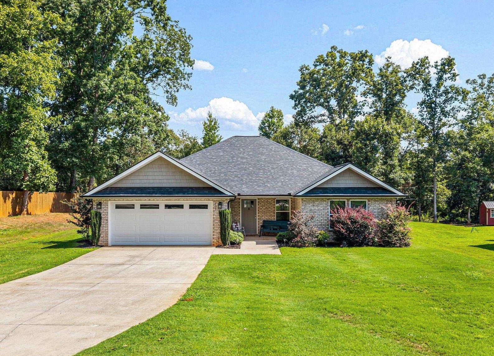 209 Lee Drive — photo
