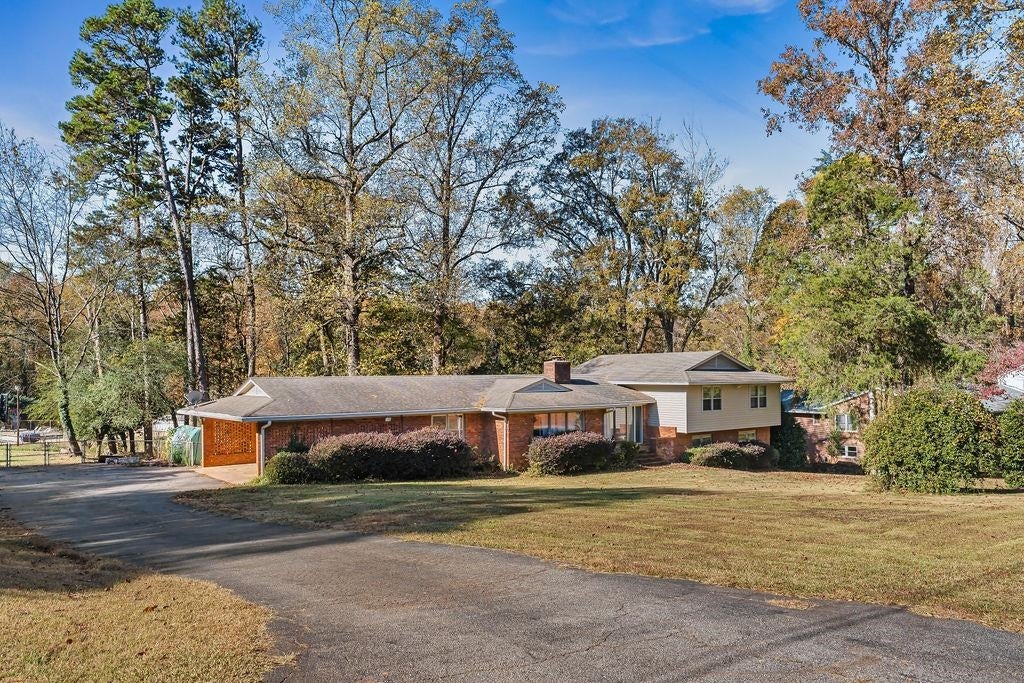 524 Perrin Drive — photo