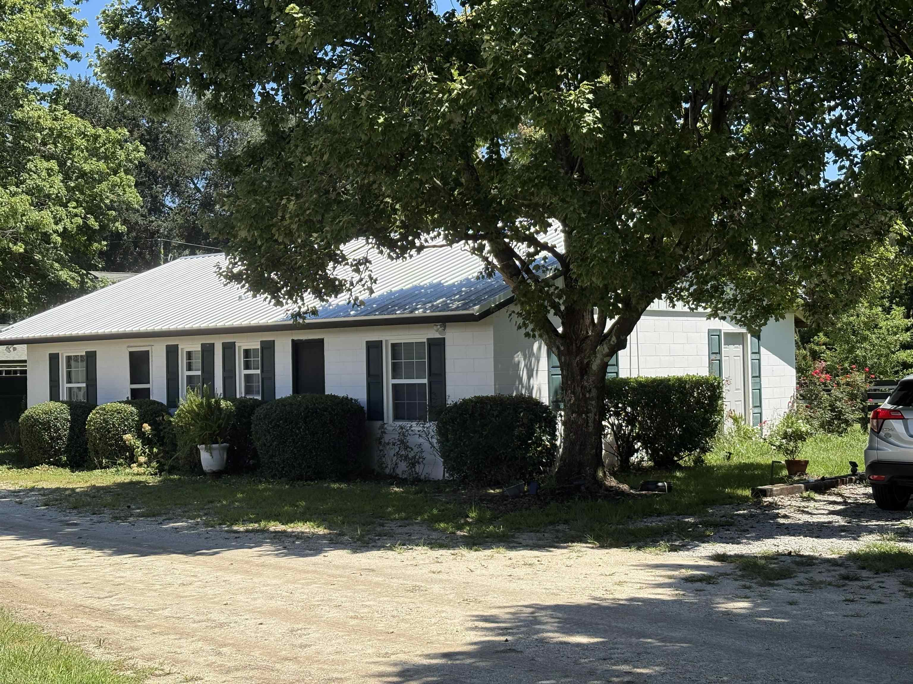 1242 SE Audubon Drive — photo