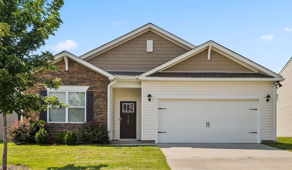 1287 Elterwater Lane — photo