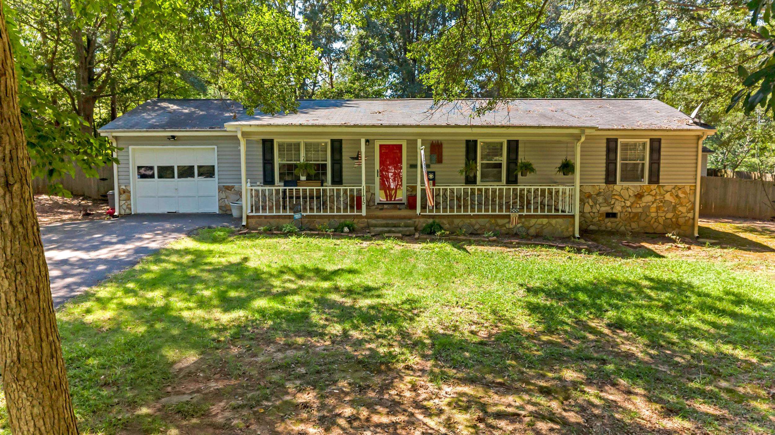 1175 Springdale Circle — photo
