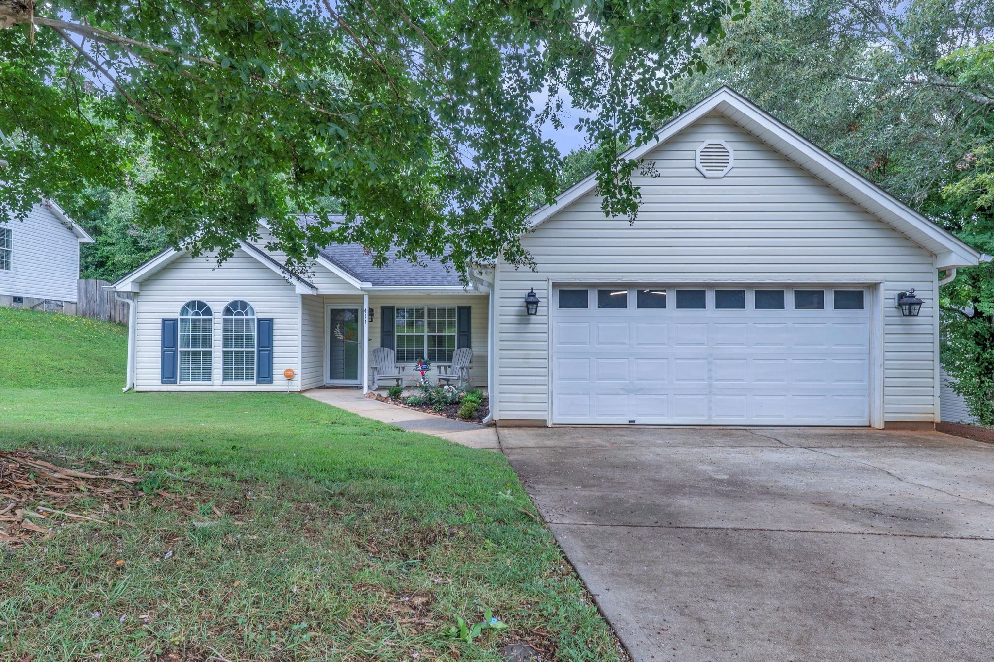 411 Hill Lane — photo