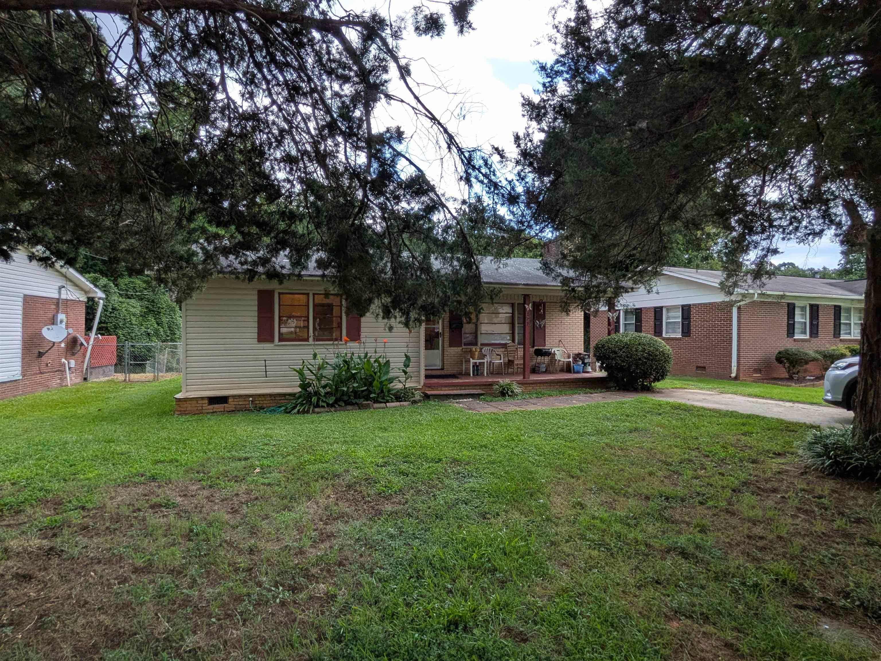 121 Lincoln Drive — photo