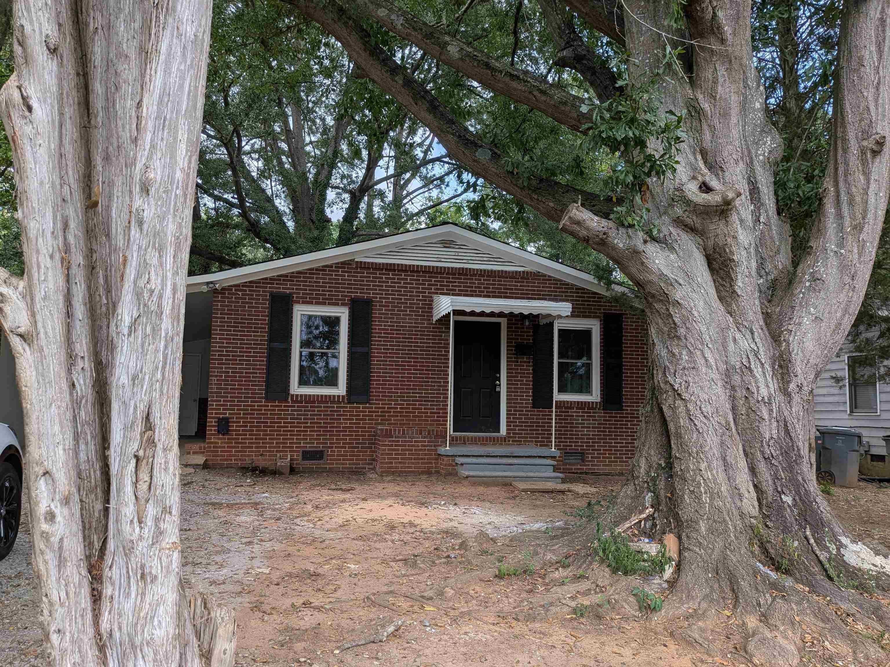 314 Woodview Avenue — photo