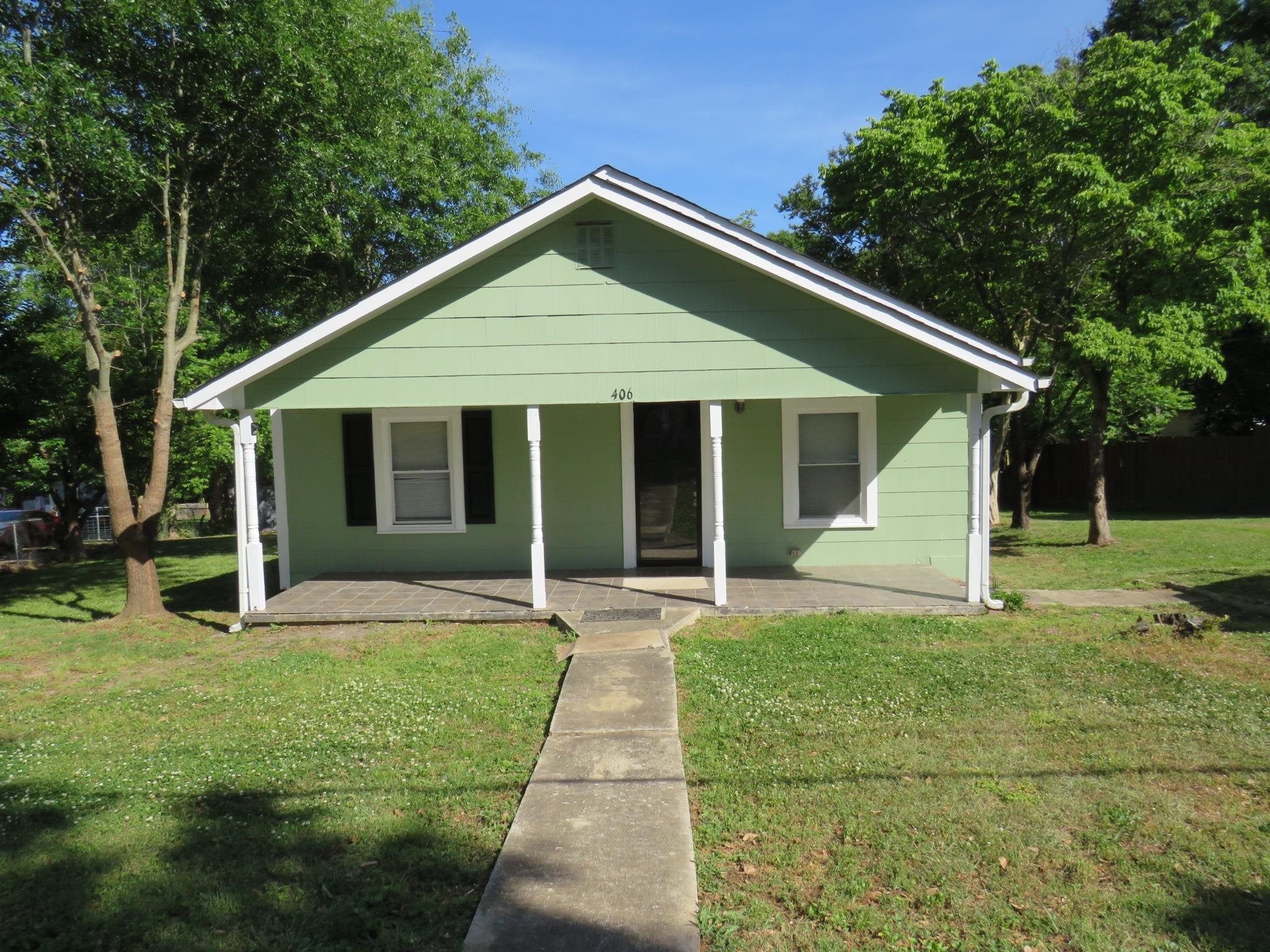406 River Drive — photo