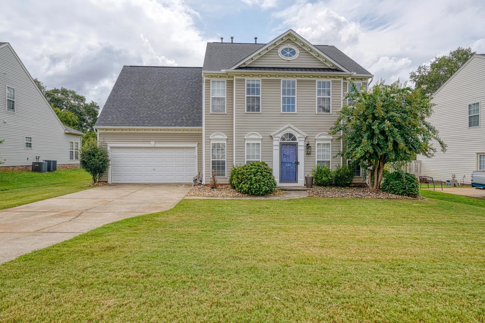 135 Castleton Circle — photo