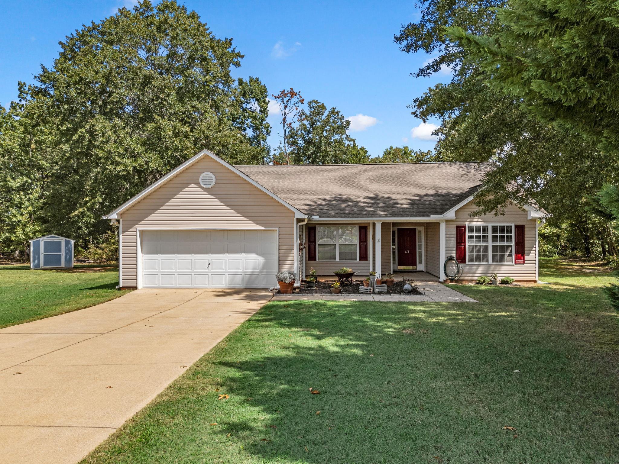 172 Lockland Drive — photo