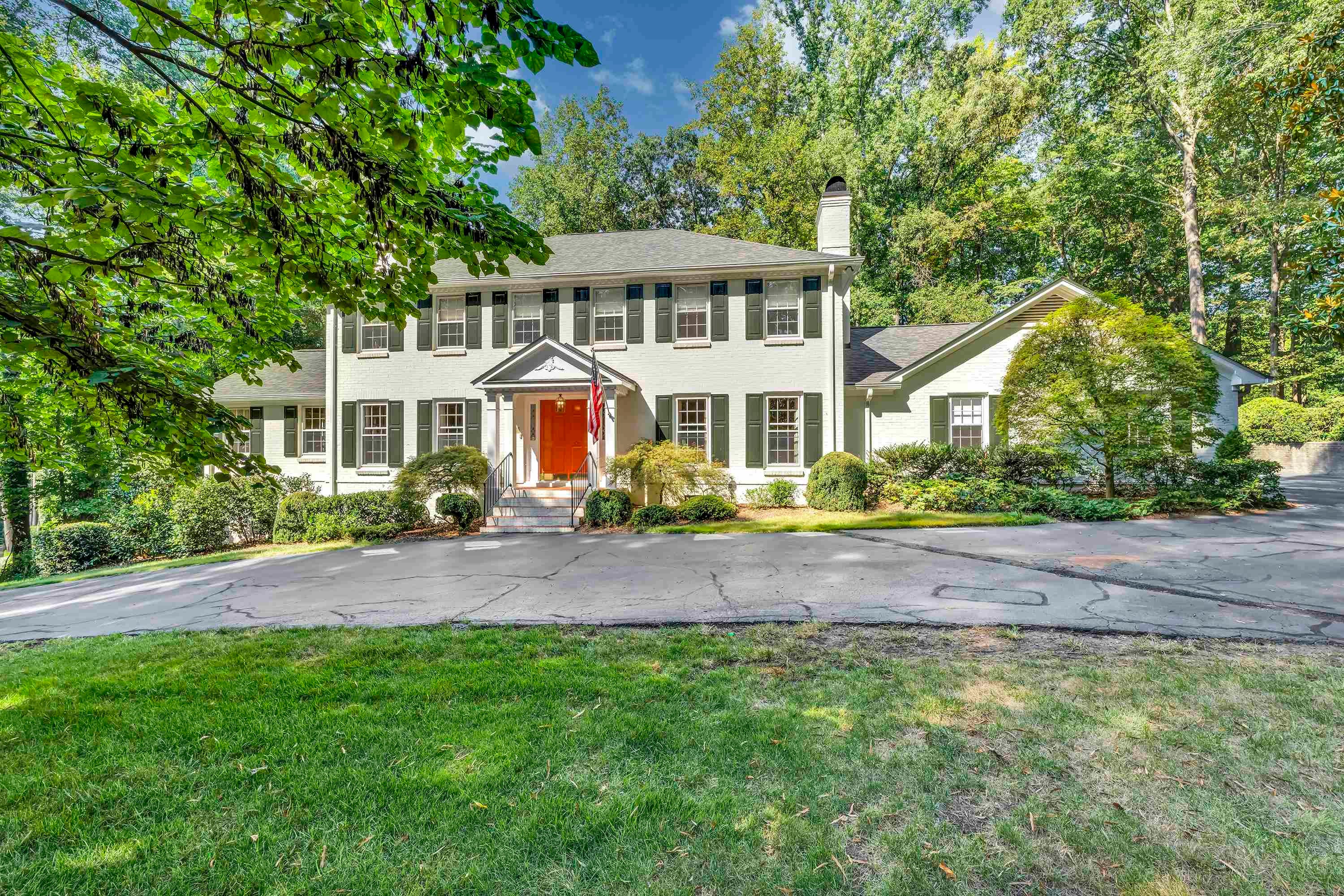 128 Lomond Lane — photo