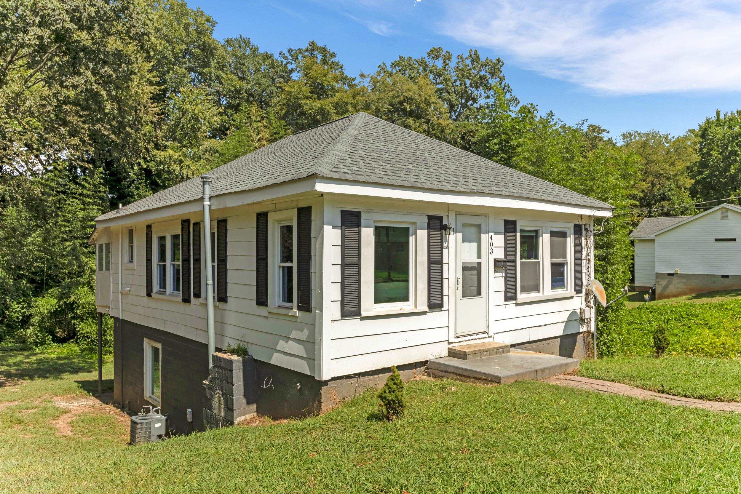 403 E Jefferies Street — photo