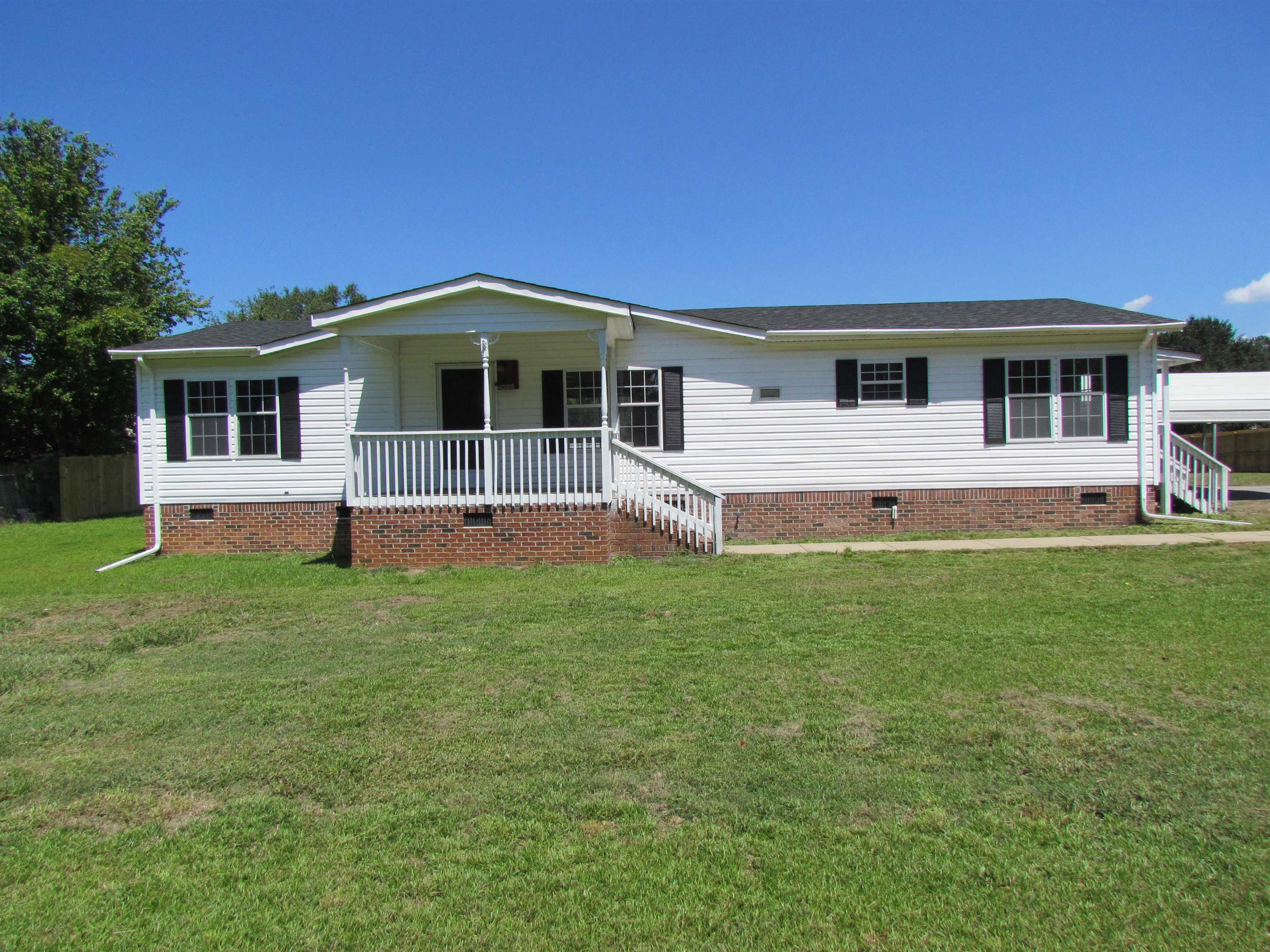5565 Henderson Hill Road — photo