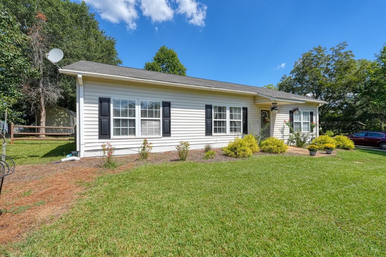 164 Westview Drive — photo
