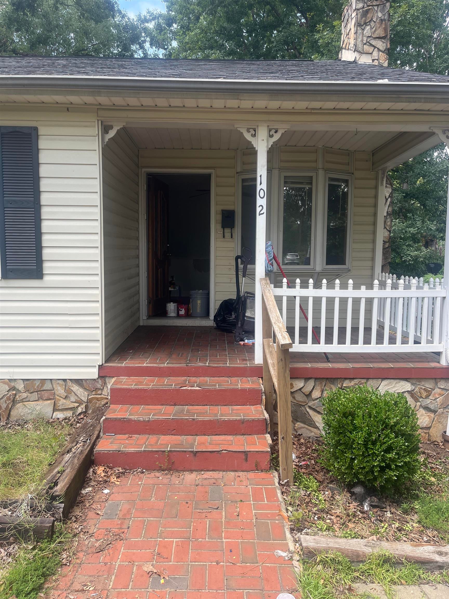 102 Overbrook Circle — photo