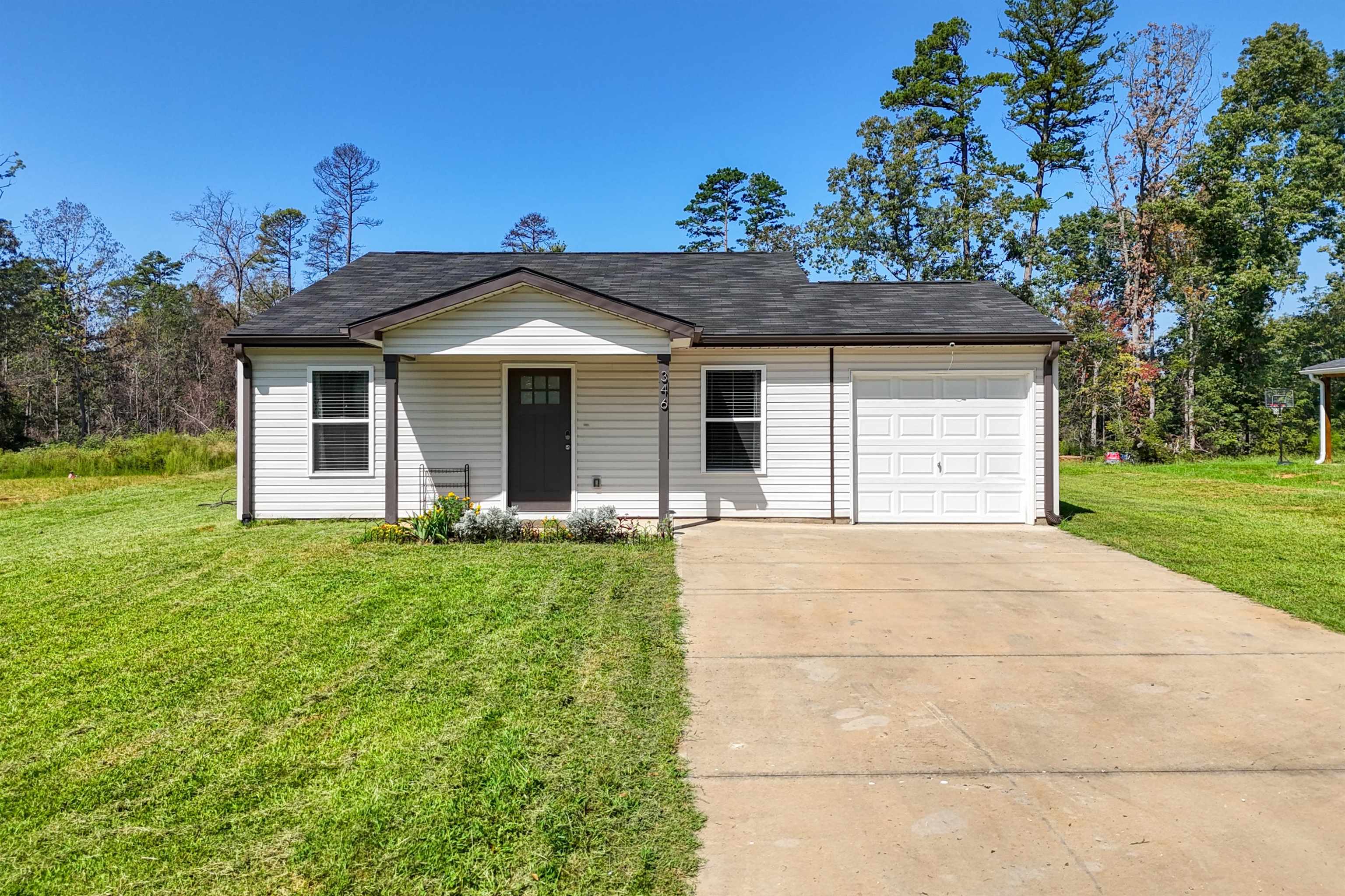 346 Skyline Road — photo
