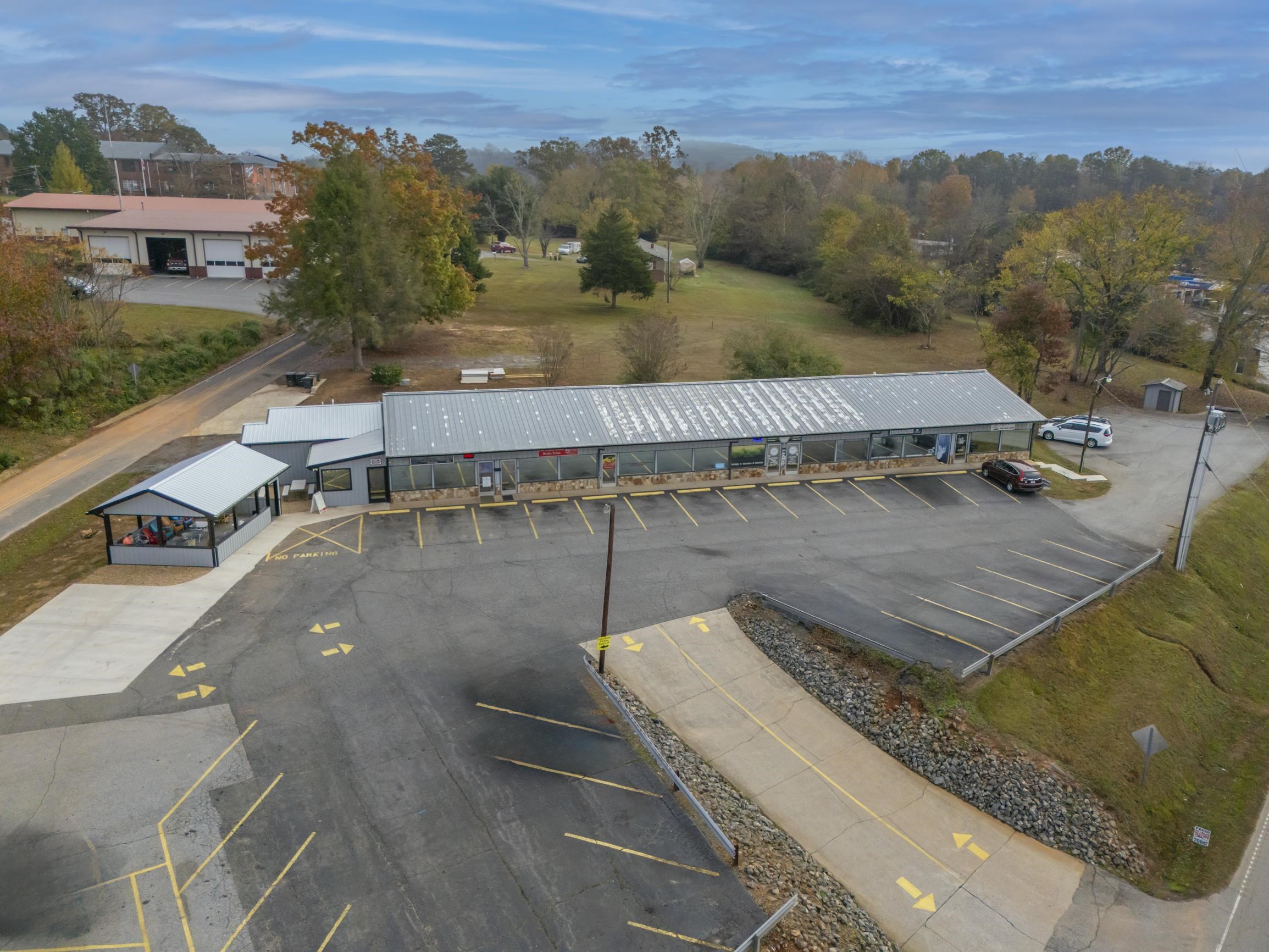 82 N Hwy9 — photo