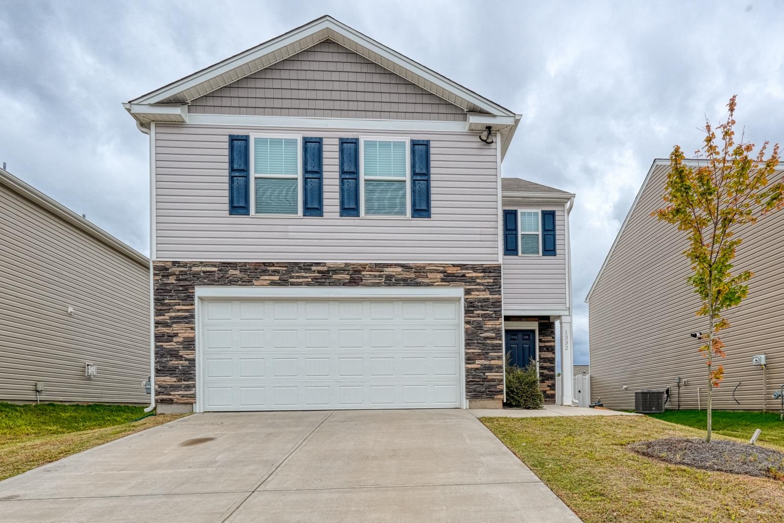 1332 Saddle Court — photo