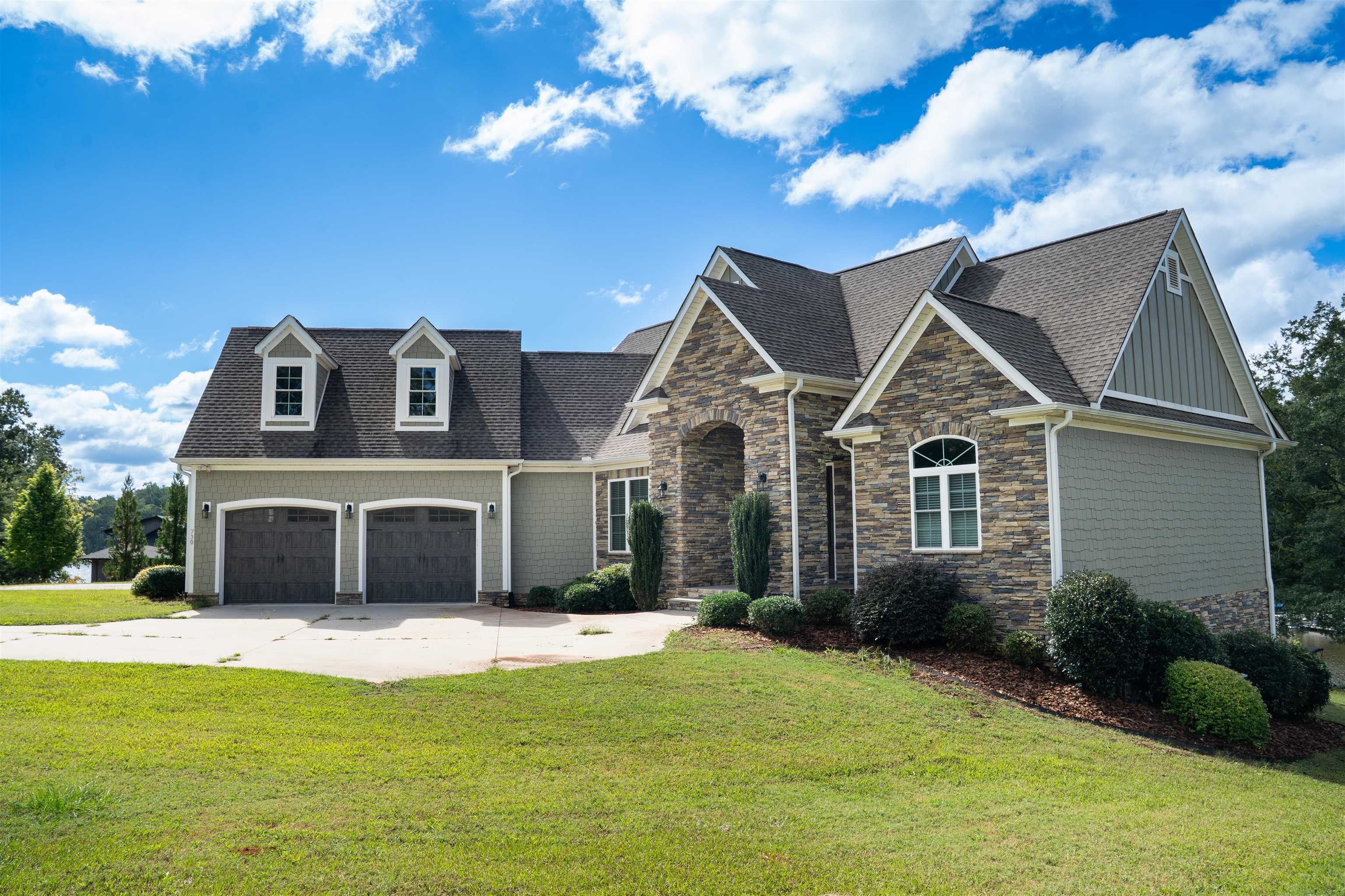 730 Foster Road — photo