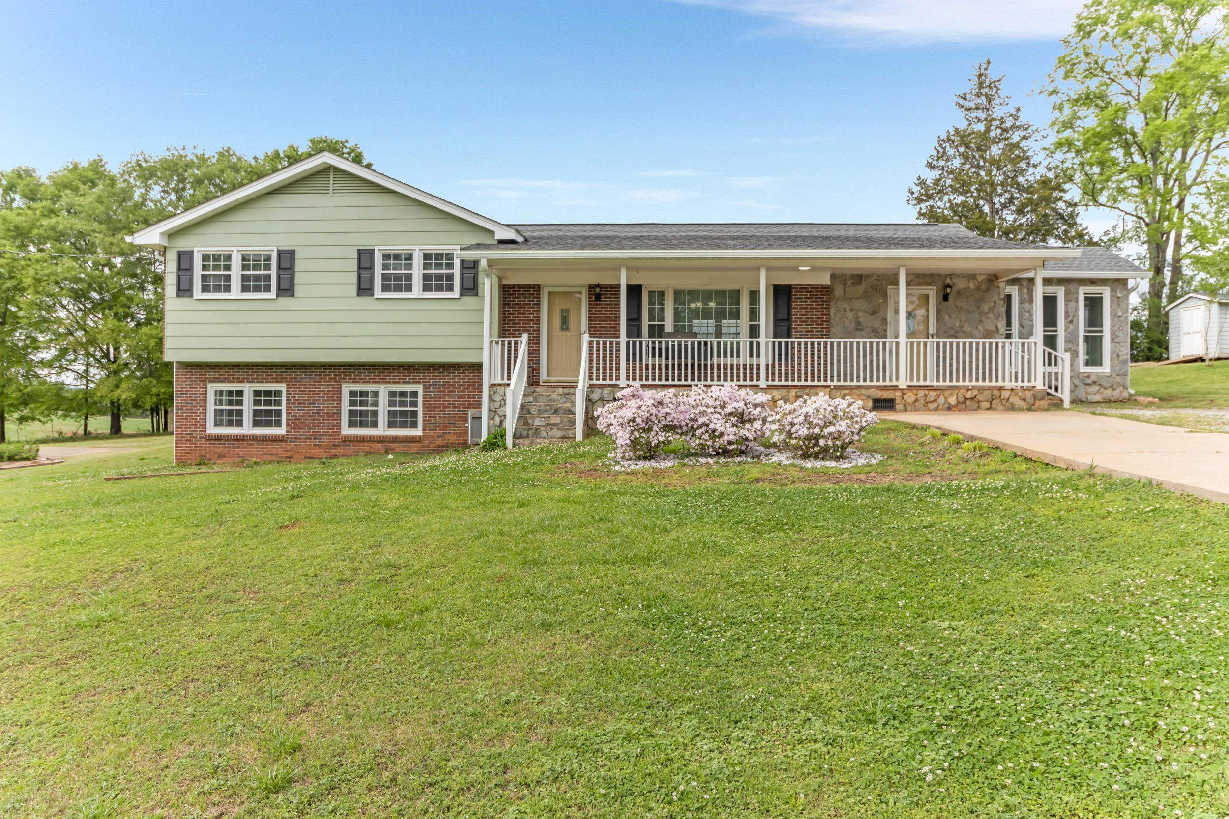 2118 Buffalo West Springs Highway — photo