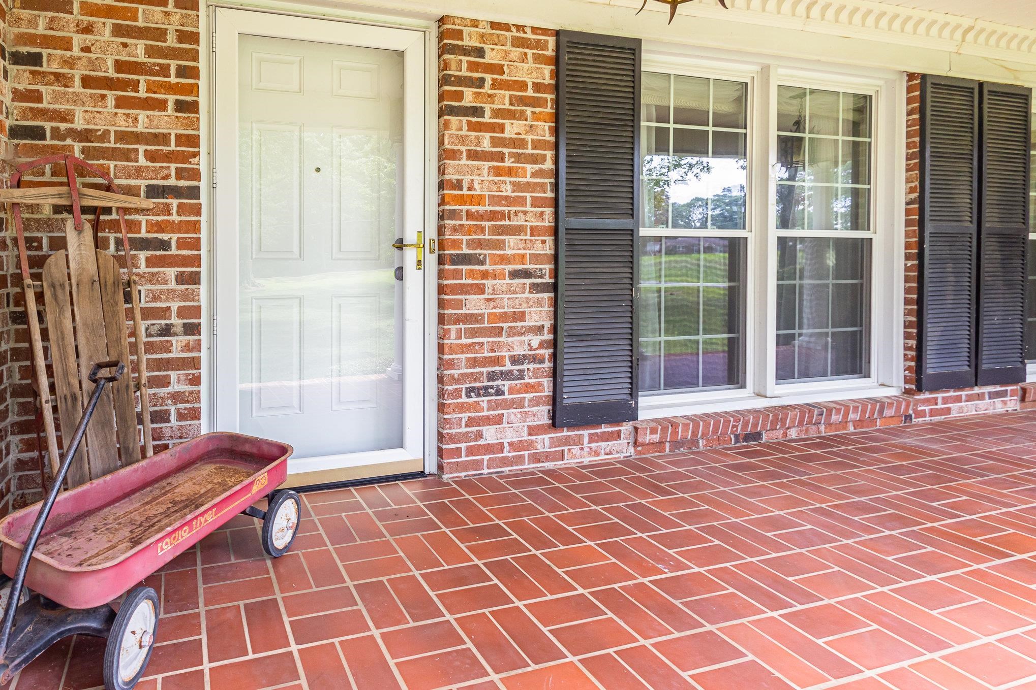 419 Ridge Drive, Laurens, SC 29360 — photo 2