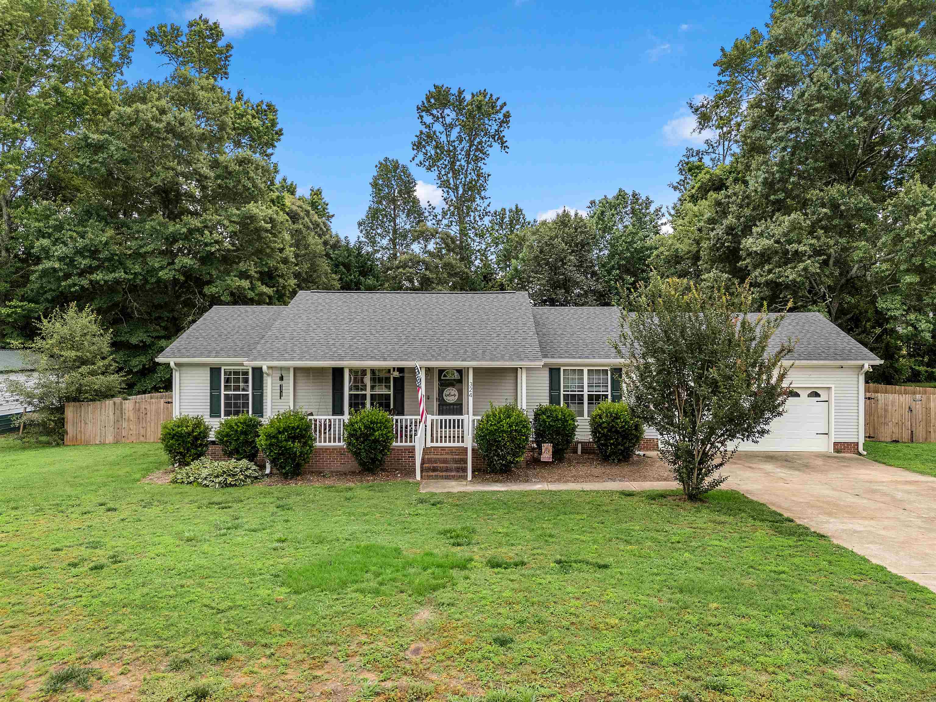 324 Corey Drive, inman, SC 29349