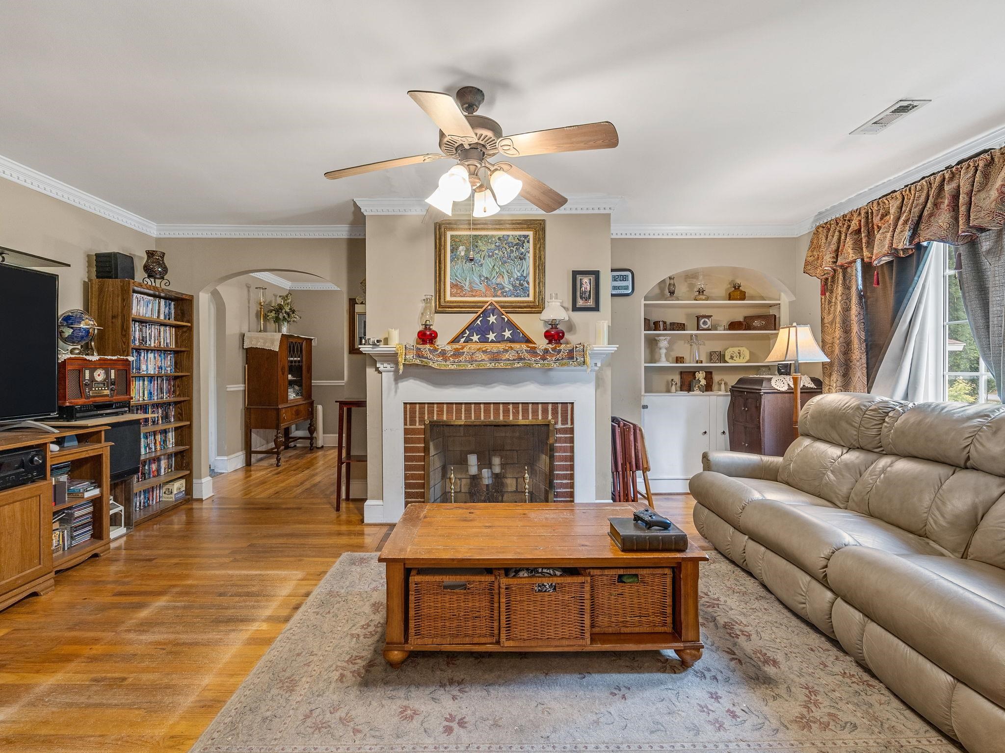 Home in Anderson, SC 29652 — photo 2