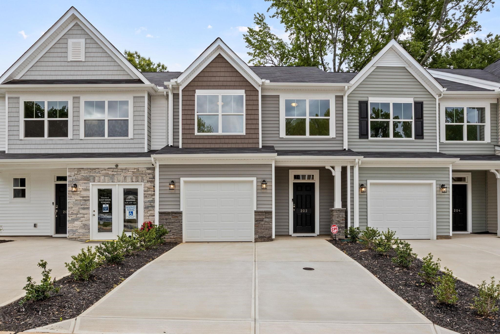 202 Spartina Court — photo