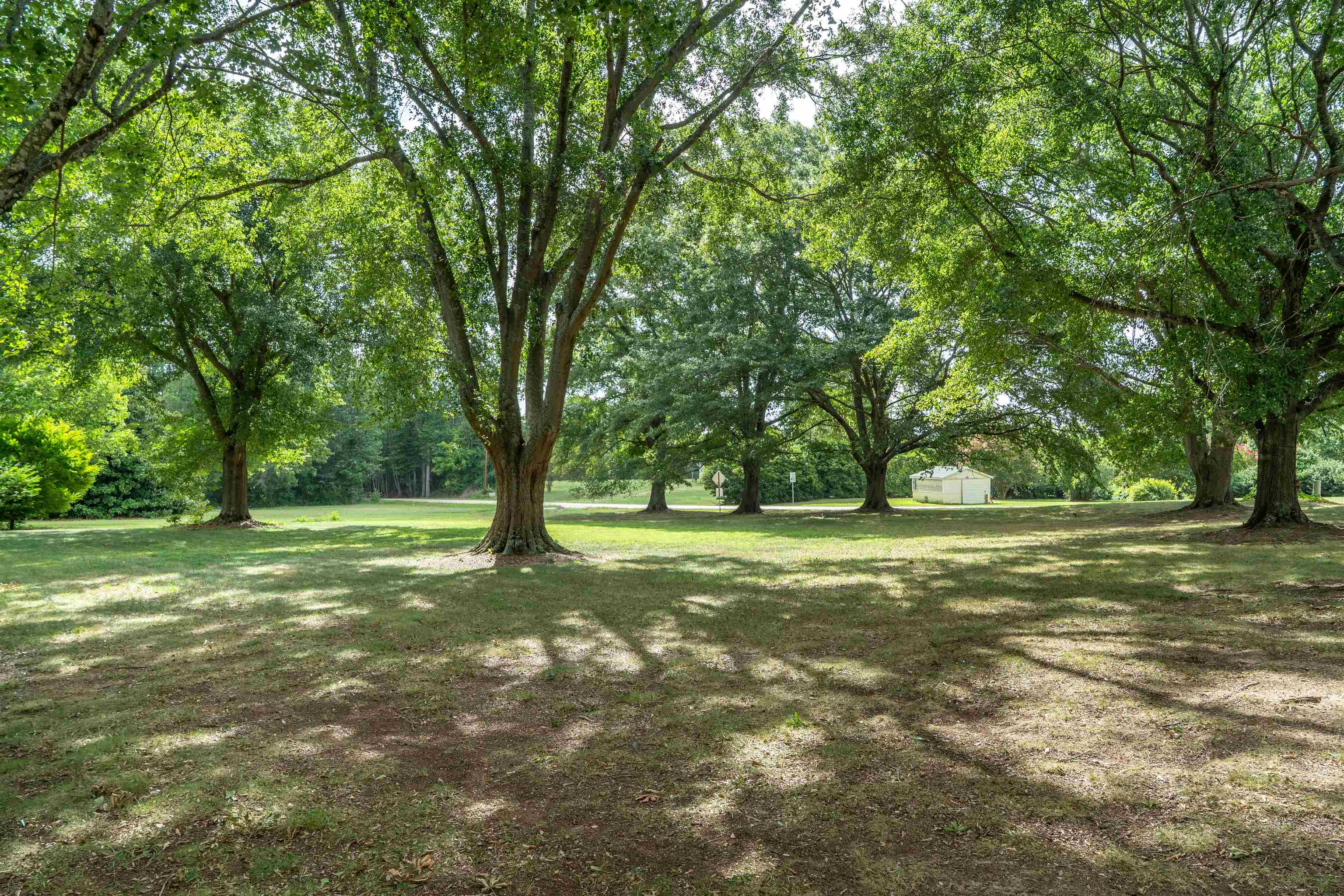 551 Riveroak Road — photo