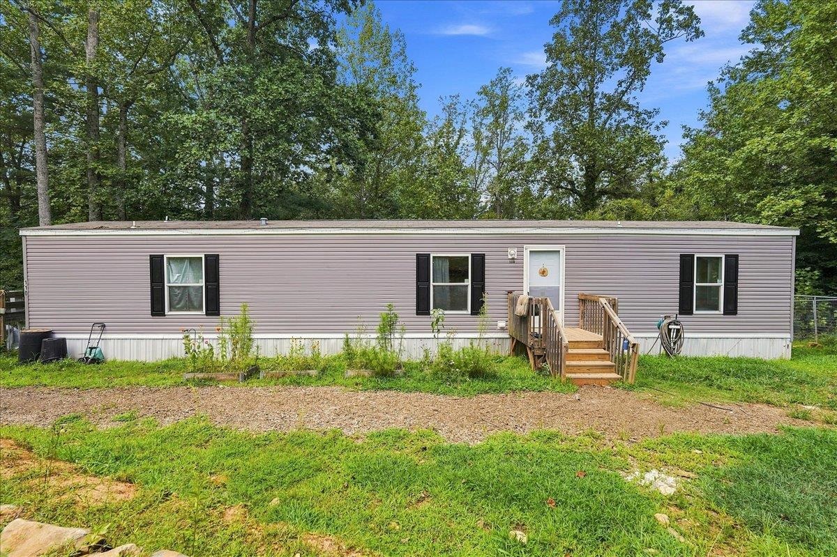 110 Hideaway Drive — photo