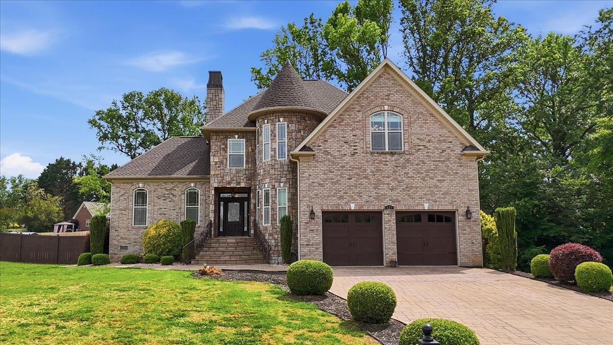 429 Hunting Crest Court — photo
