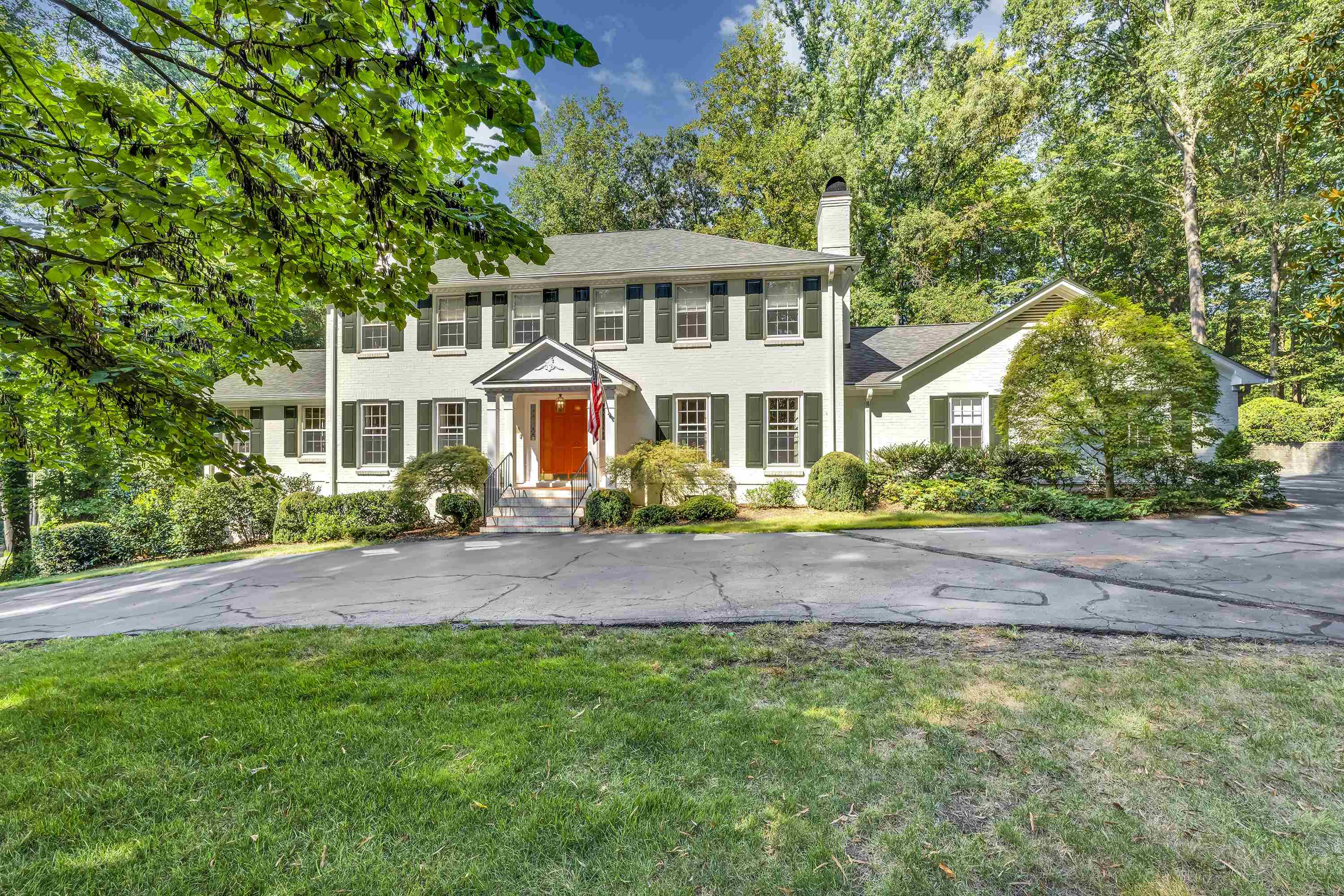 128 Lomond Lane — photo