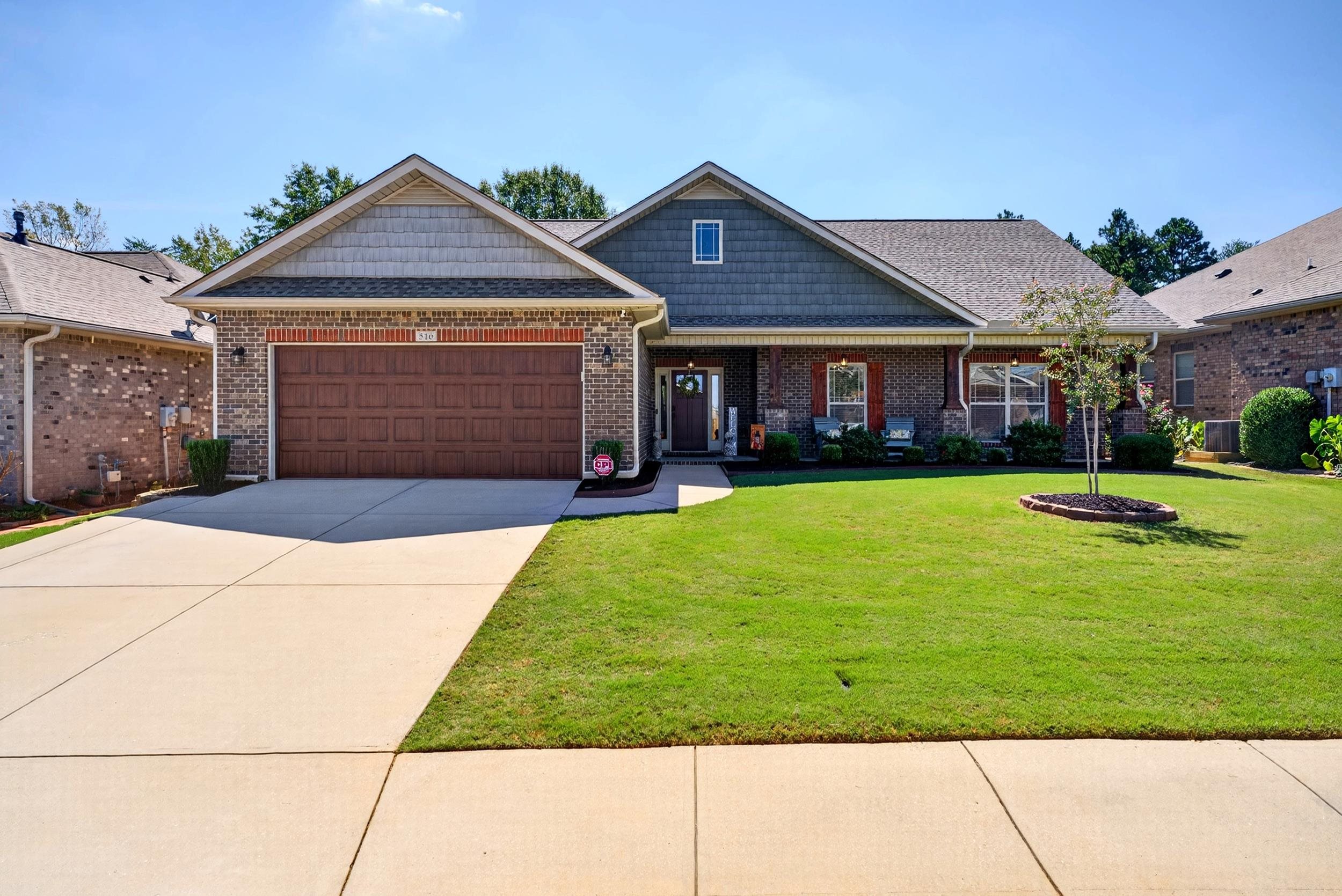 516 Bridgetowne Court — photo