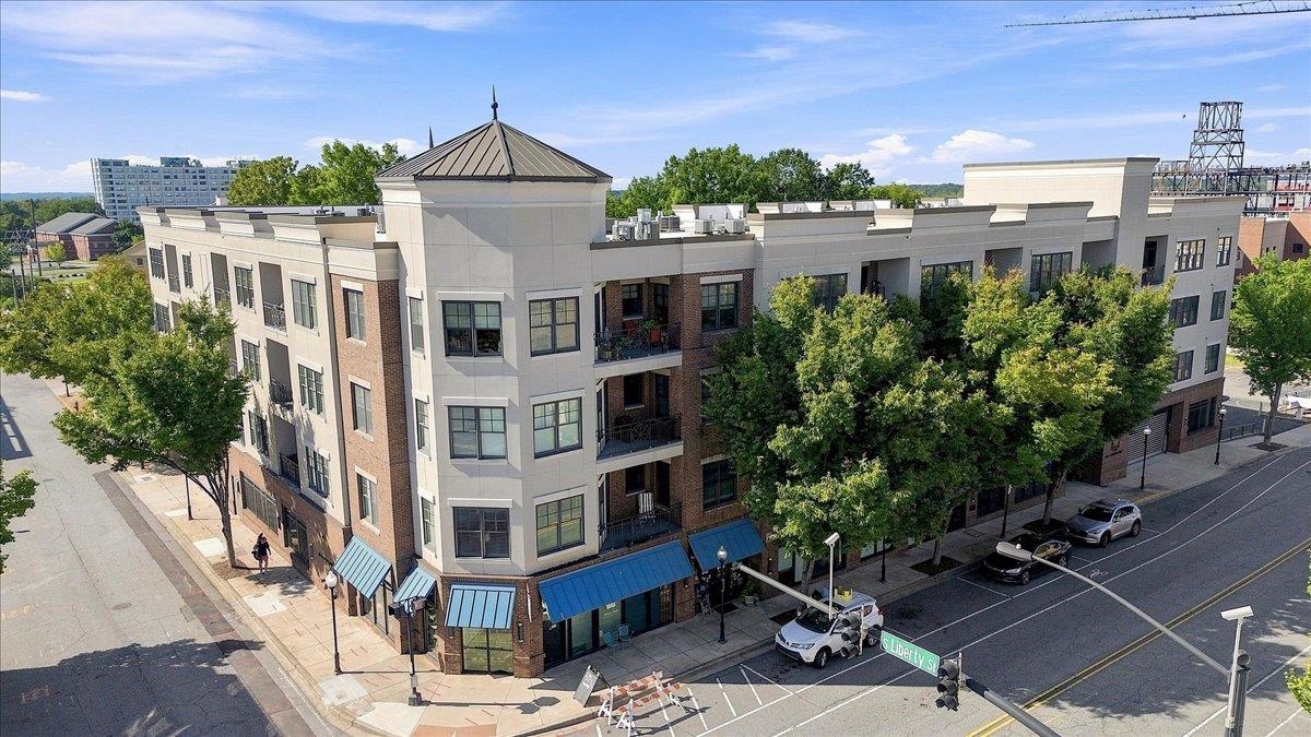 155 E Broad Street — photo