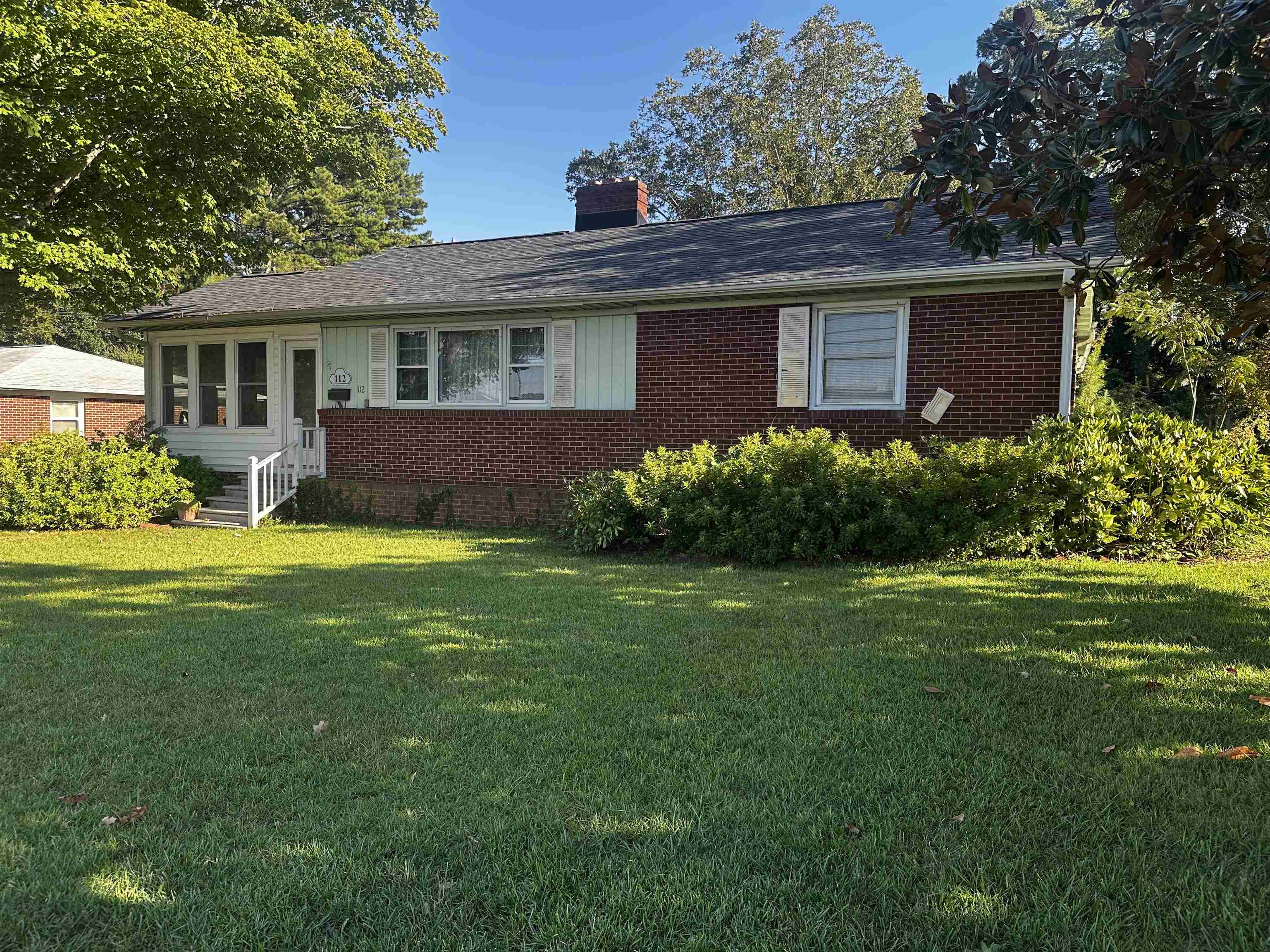 112 Chandler Dr — photo