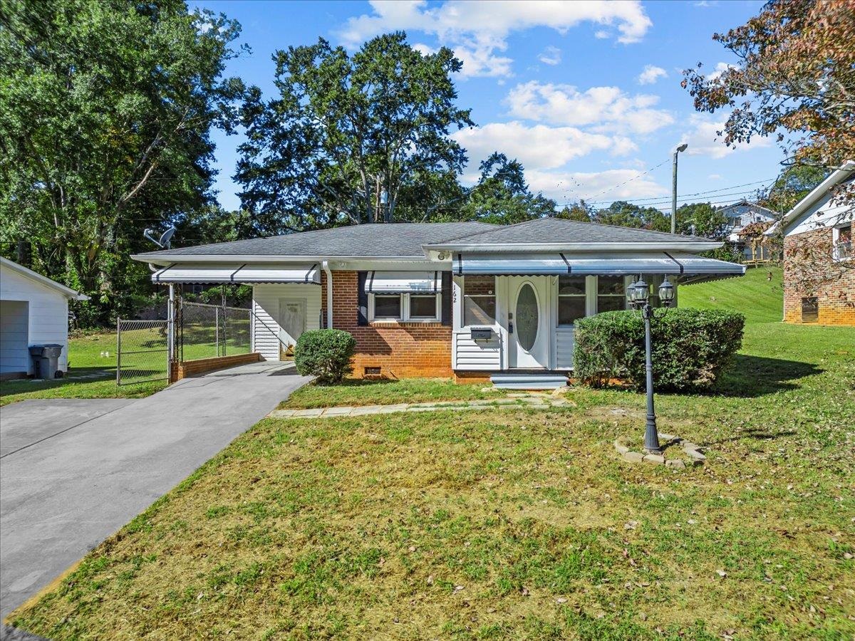 162 Lincoln Drive — photo
