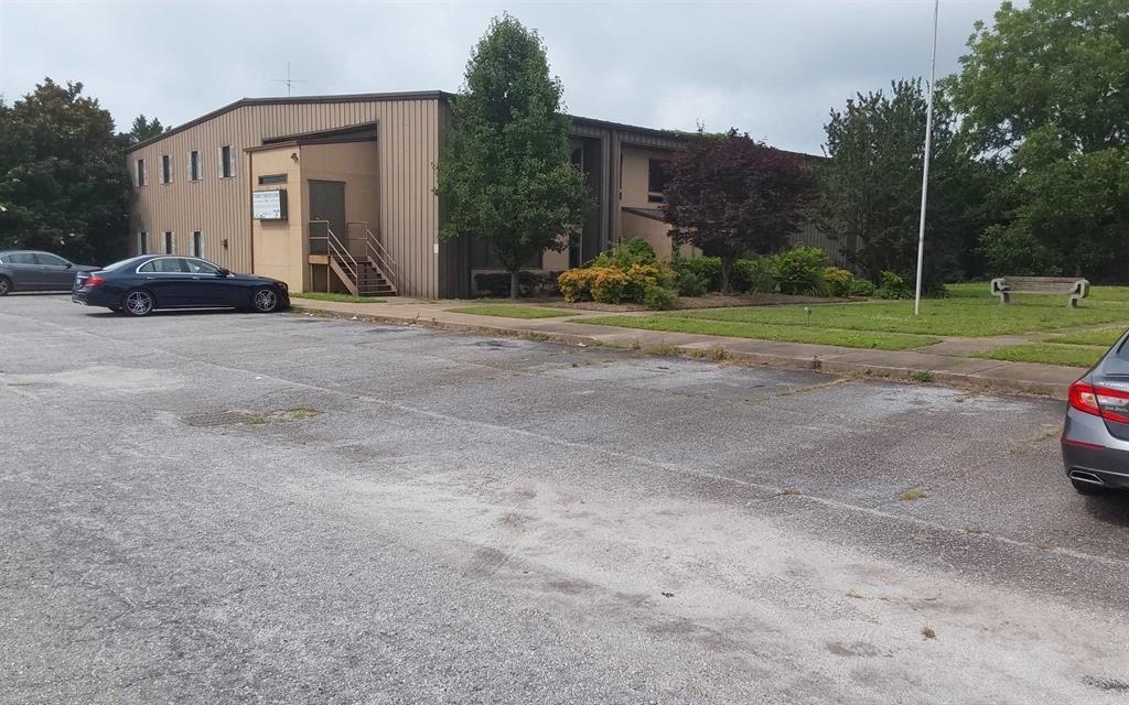 300 S Daniel Morgan Avenue — photo