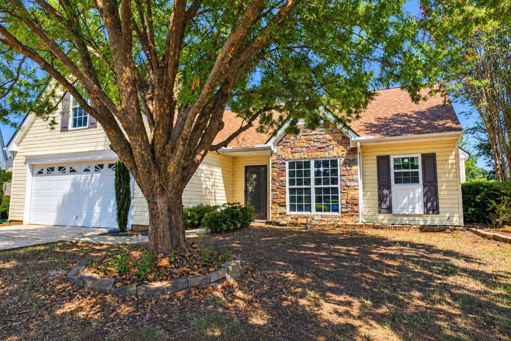 516 Thurston Court — photo