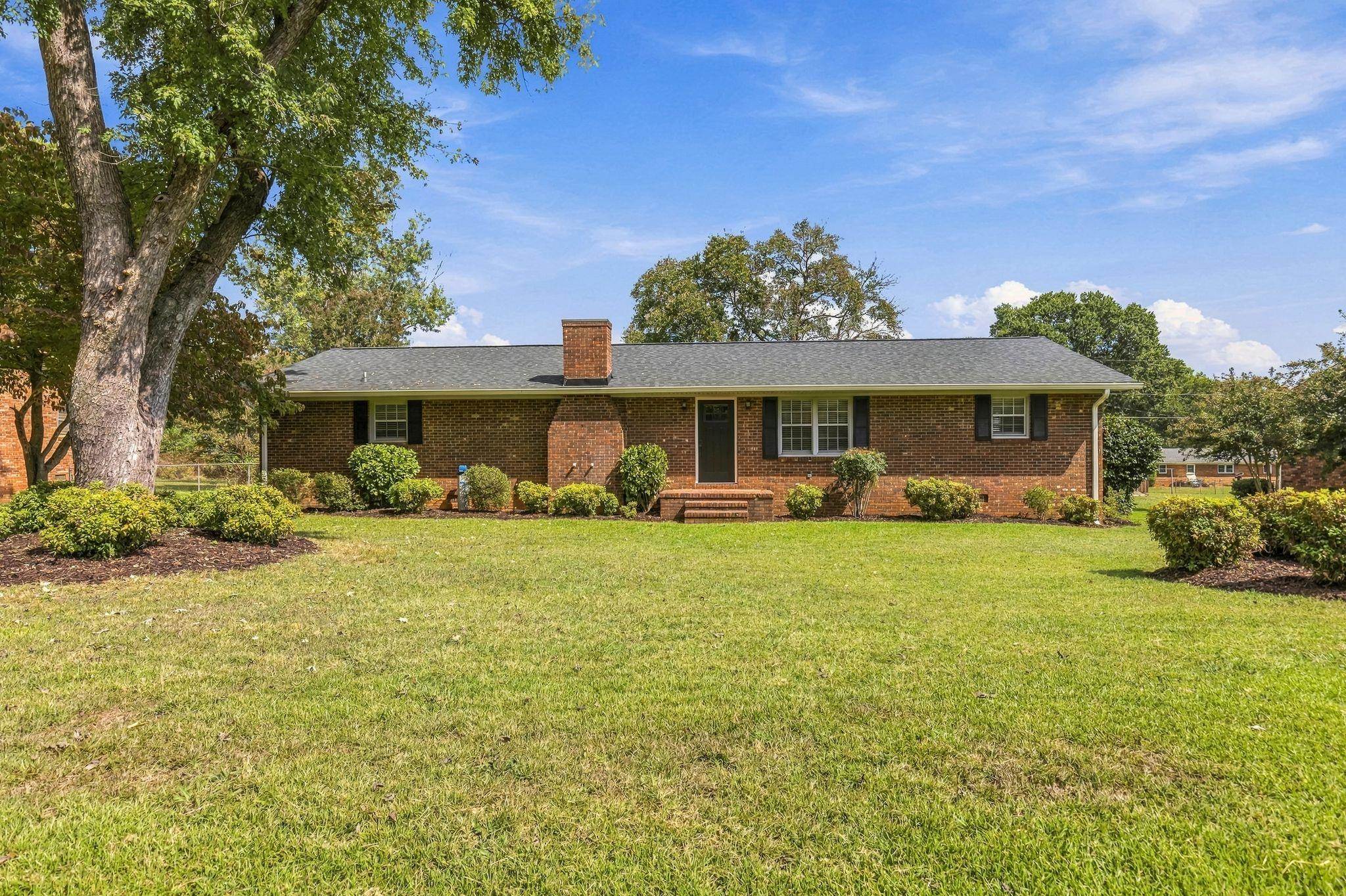 110 Scenic Circle — photo