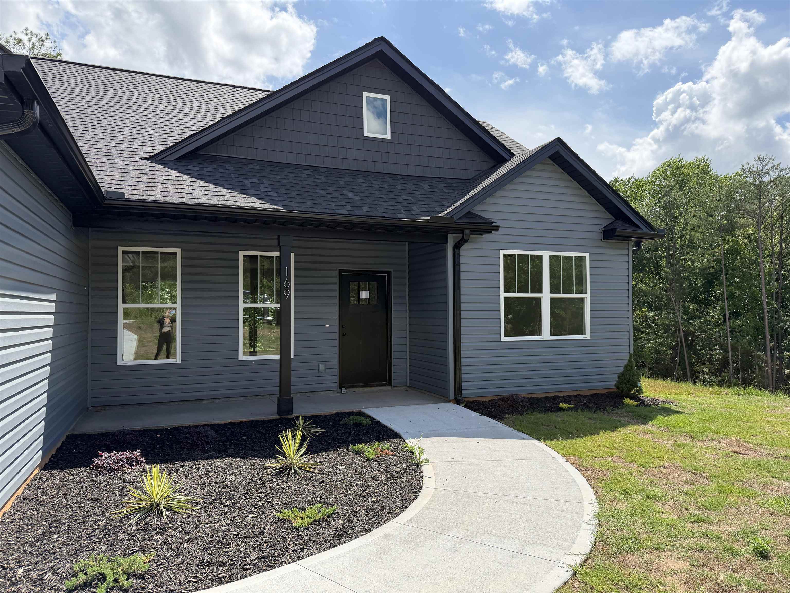 Home in Gaffney, SC 29341 — photo 2