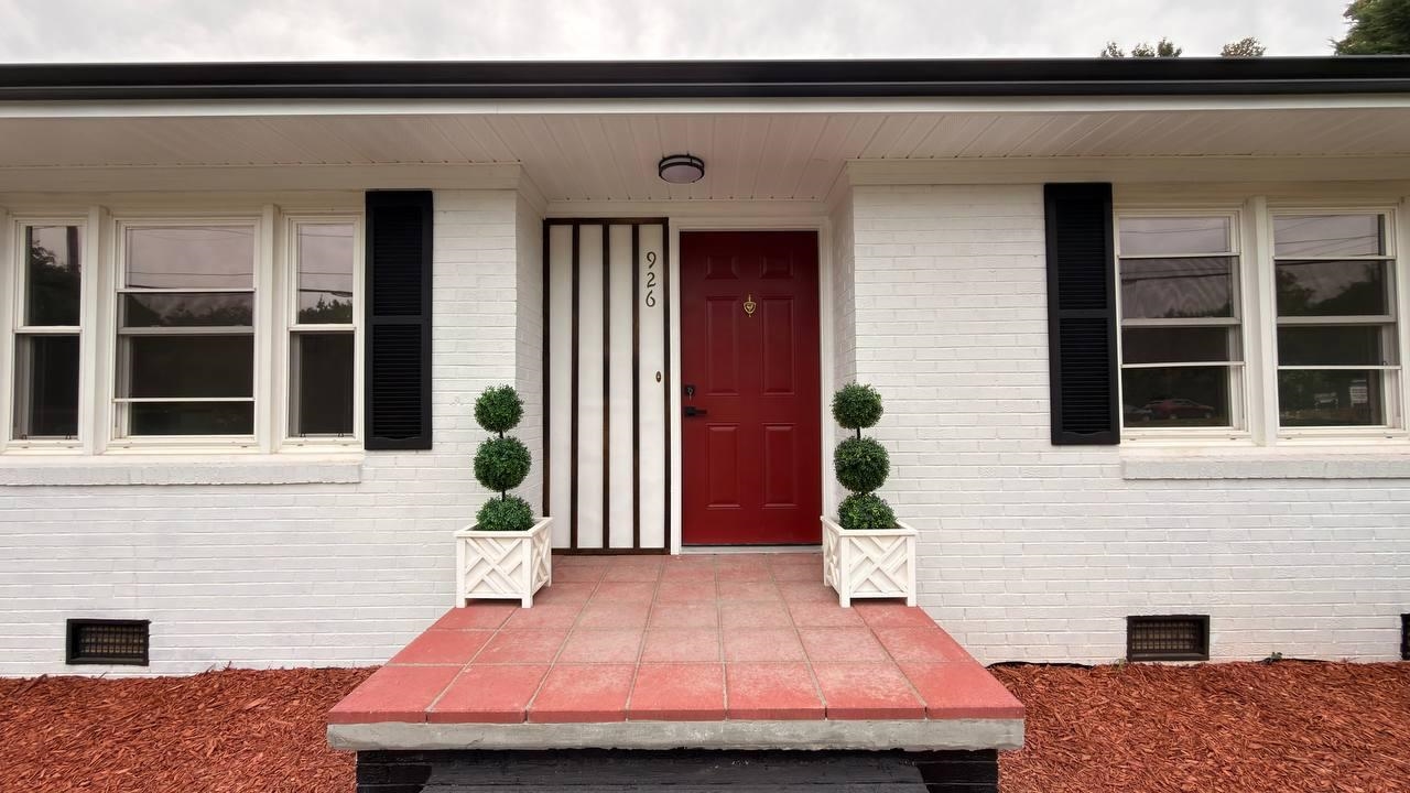 926 E Main Street, Duncan, SC 29334 — photo 2
