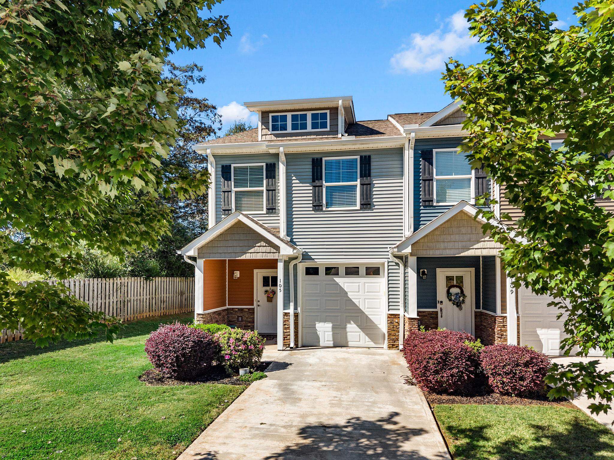 105 Valley Creek Dr — photo