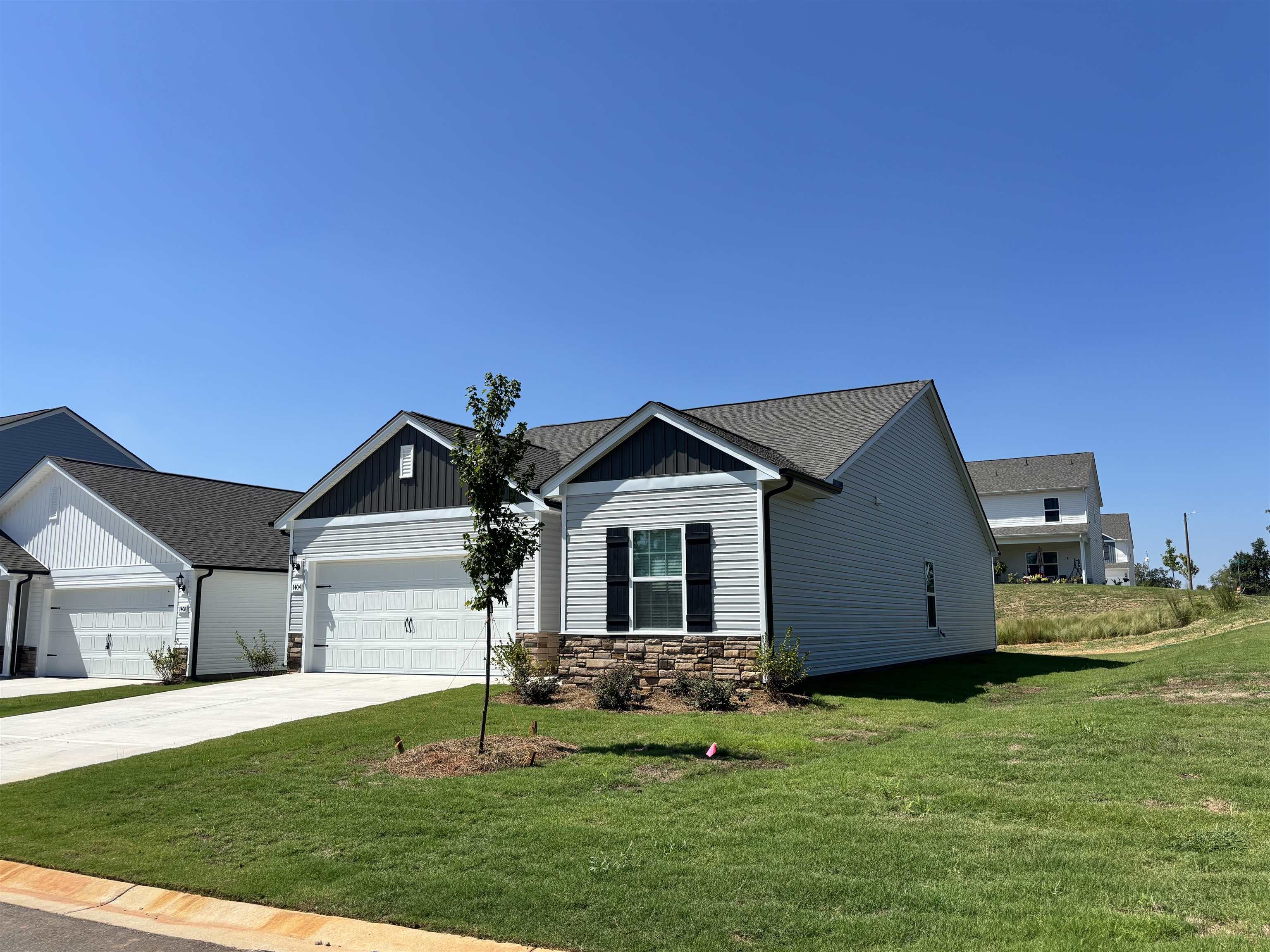1404 Wild Indigo Way — photo