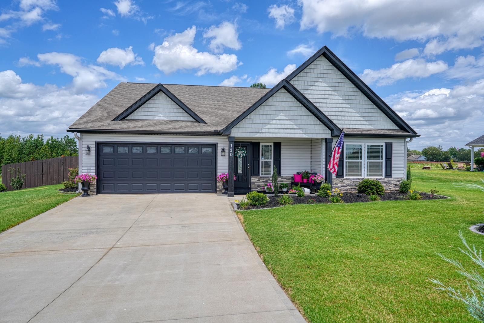 130 Thorn Creek Drive — photo