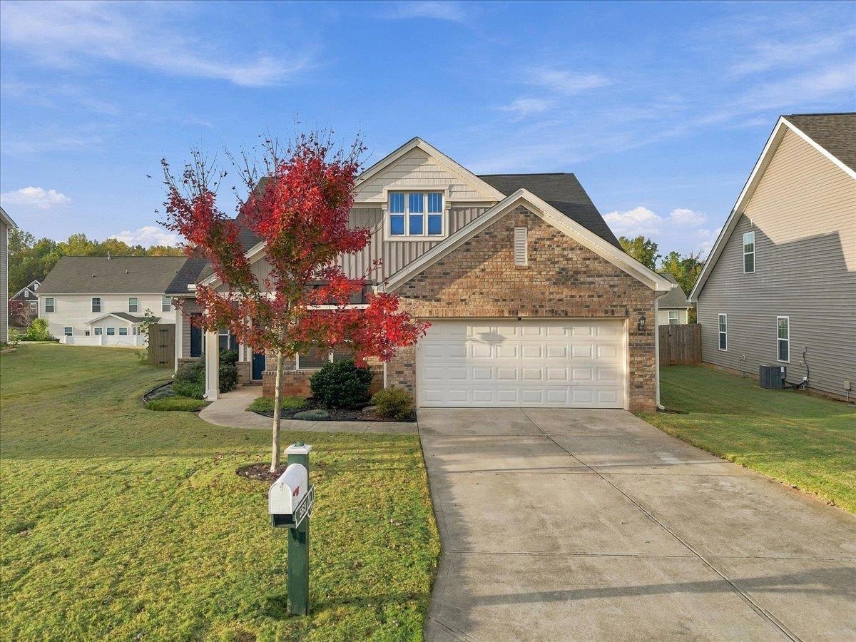 565 Goldstone Lane — photo