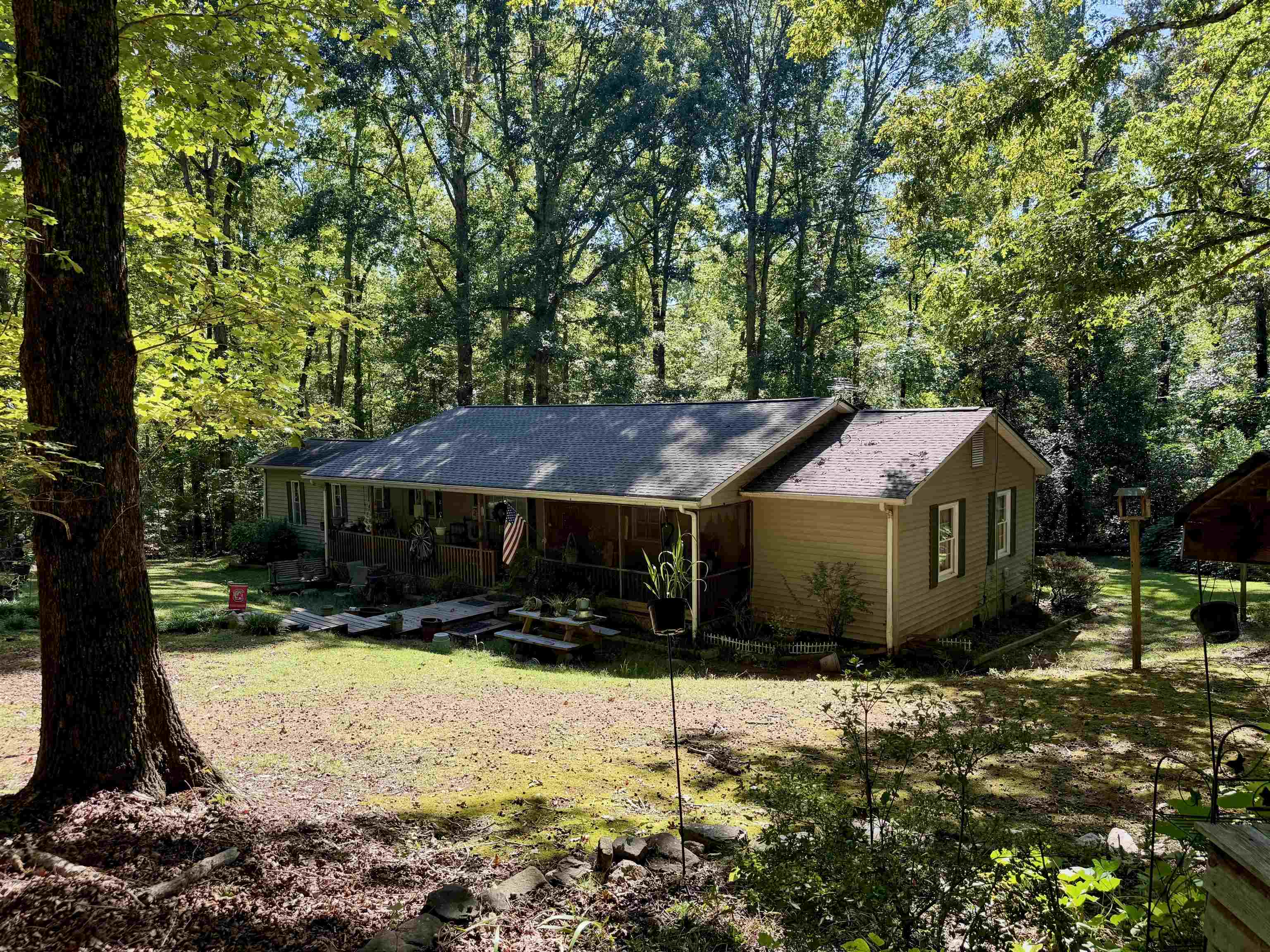 1100 Tugaloo Road — photo