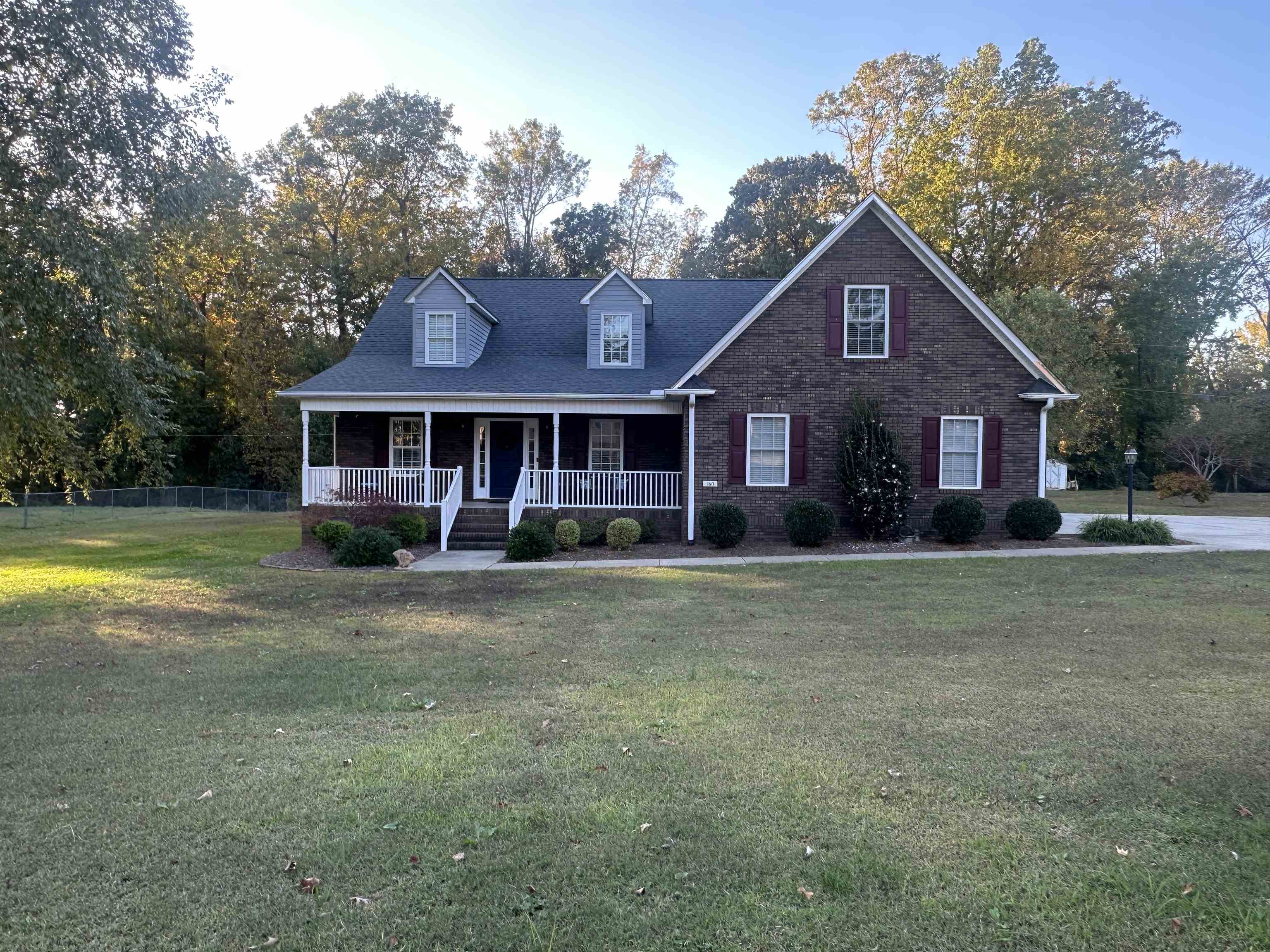 160 Green Park Dr. — photo