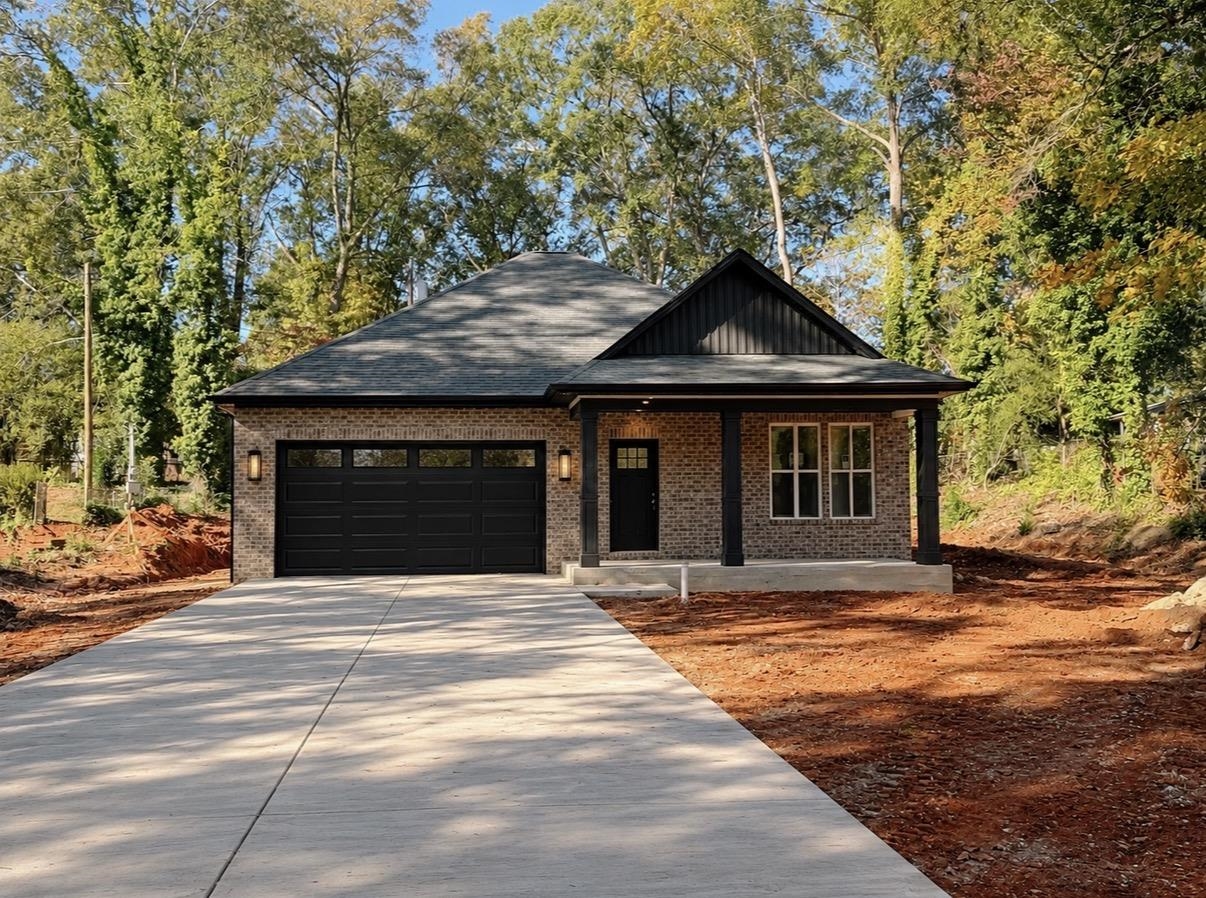 151 Coldstream Dr — photo